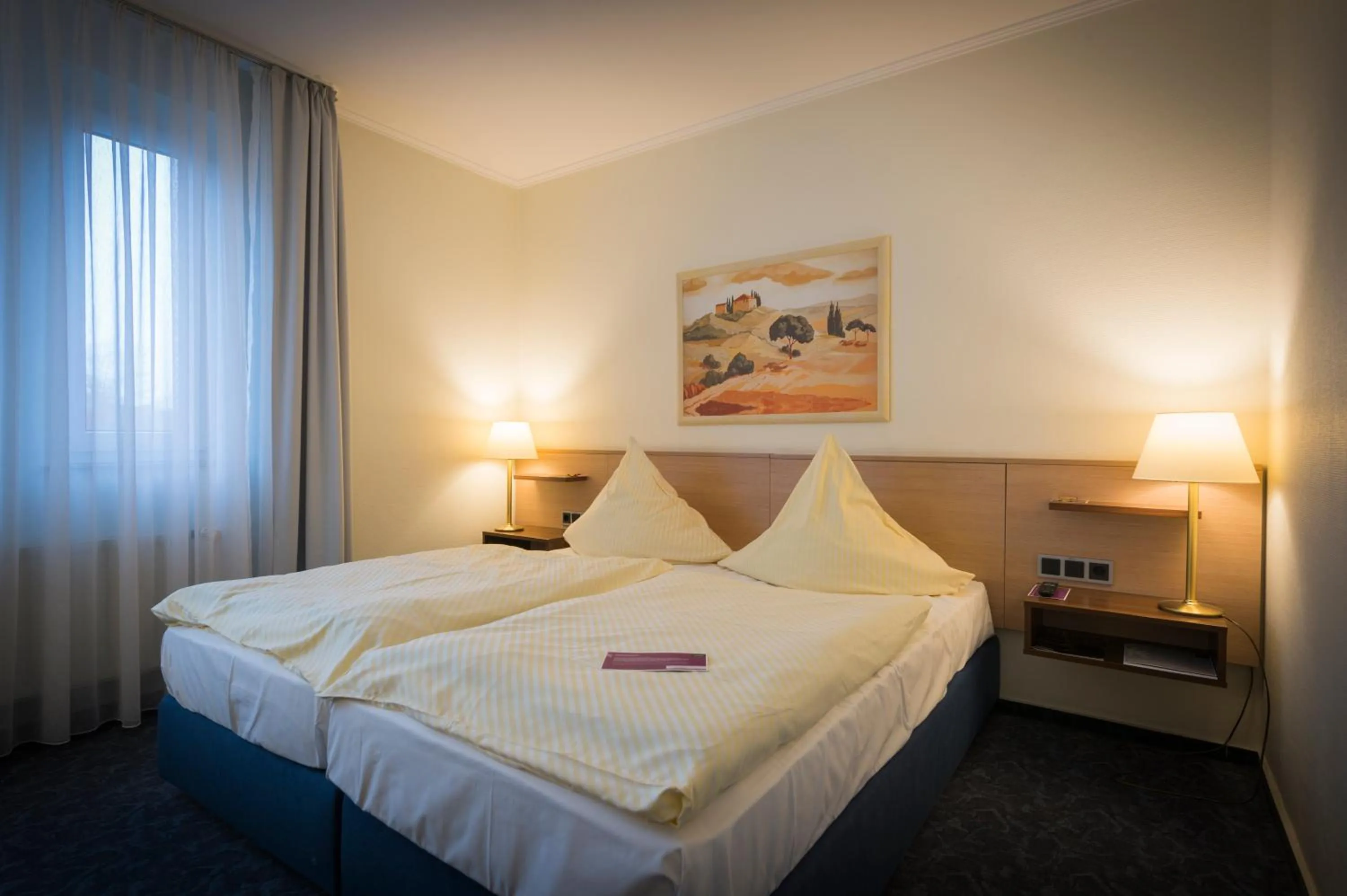 Photo of the whole room, Bed in Hotel Lücke Rheine