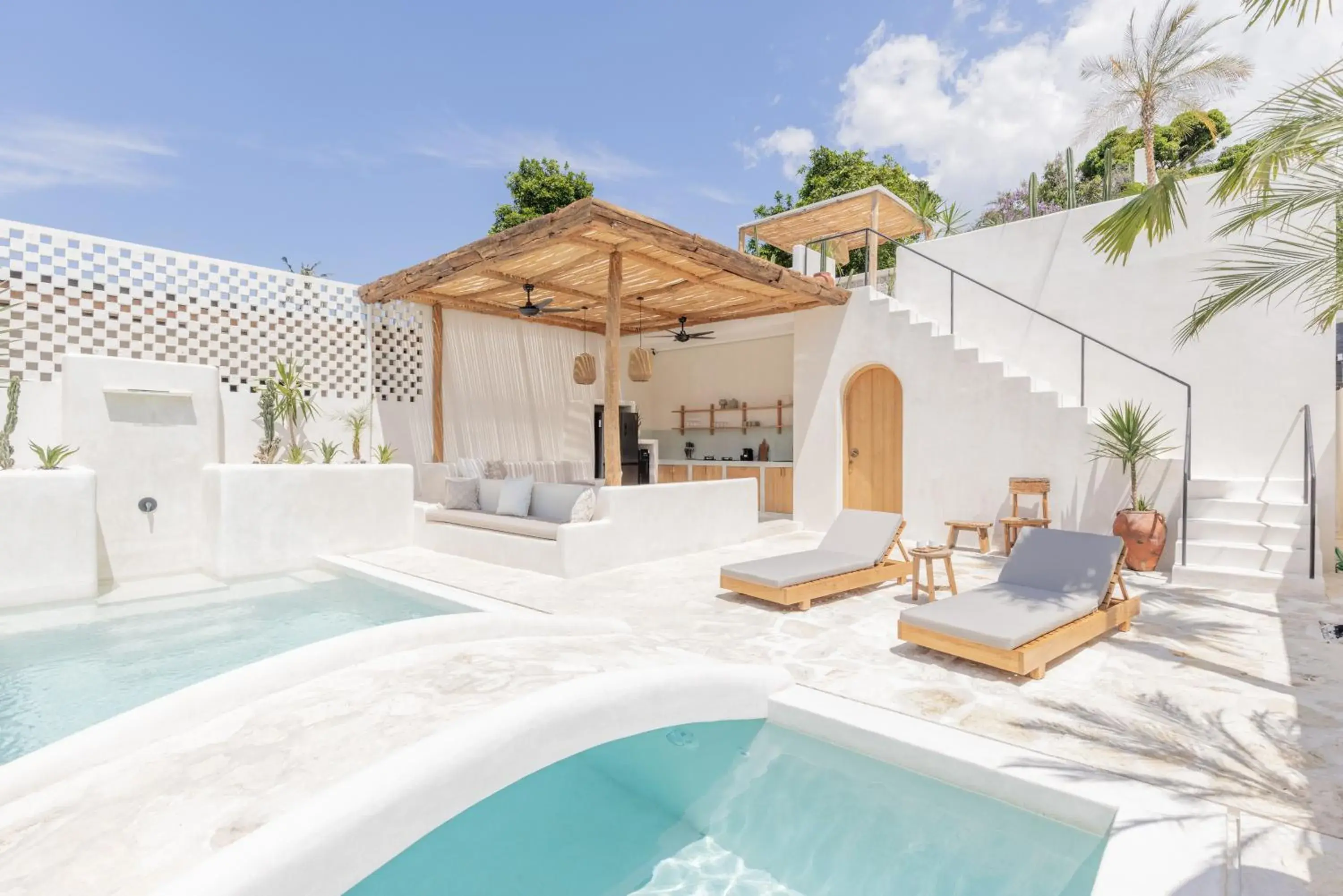 Property building in YUCCA villas Property building in YUCCA villas