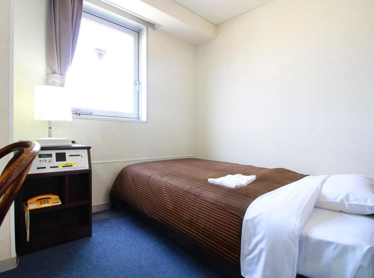Photo of the whole room, Bed in Royal Inn Kakegawa (Station Hotel 2)