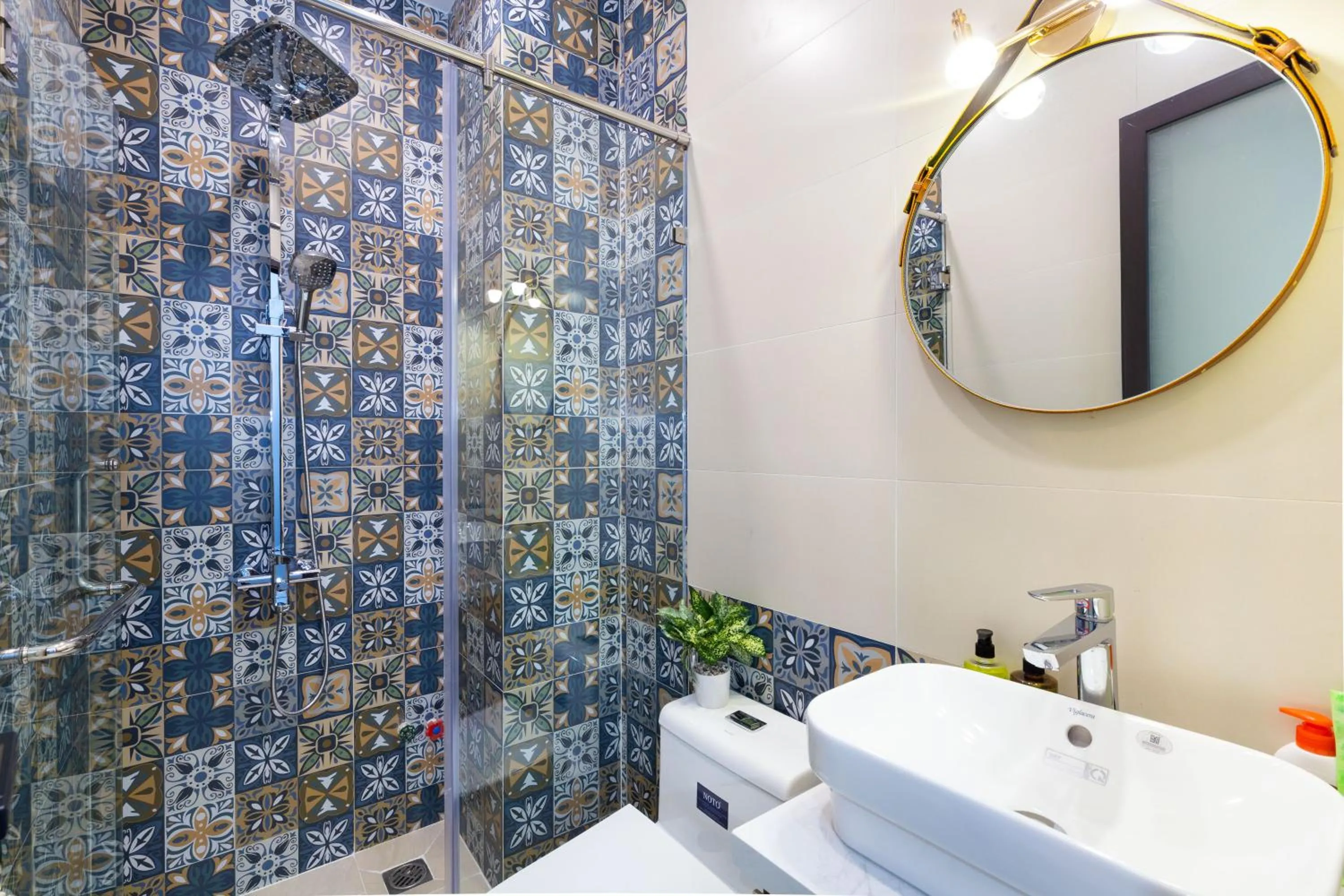 Bathroom in Cozrum Homes Greena House