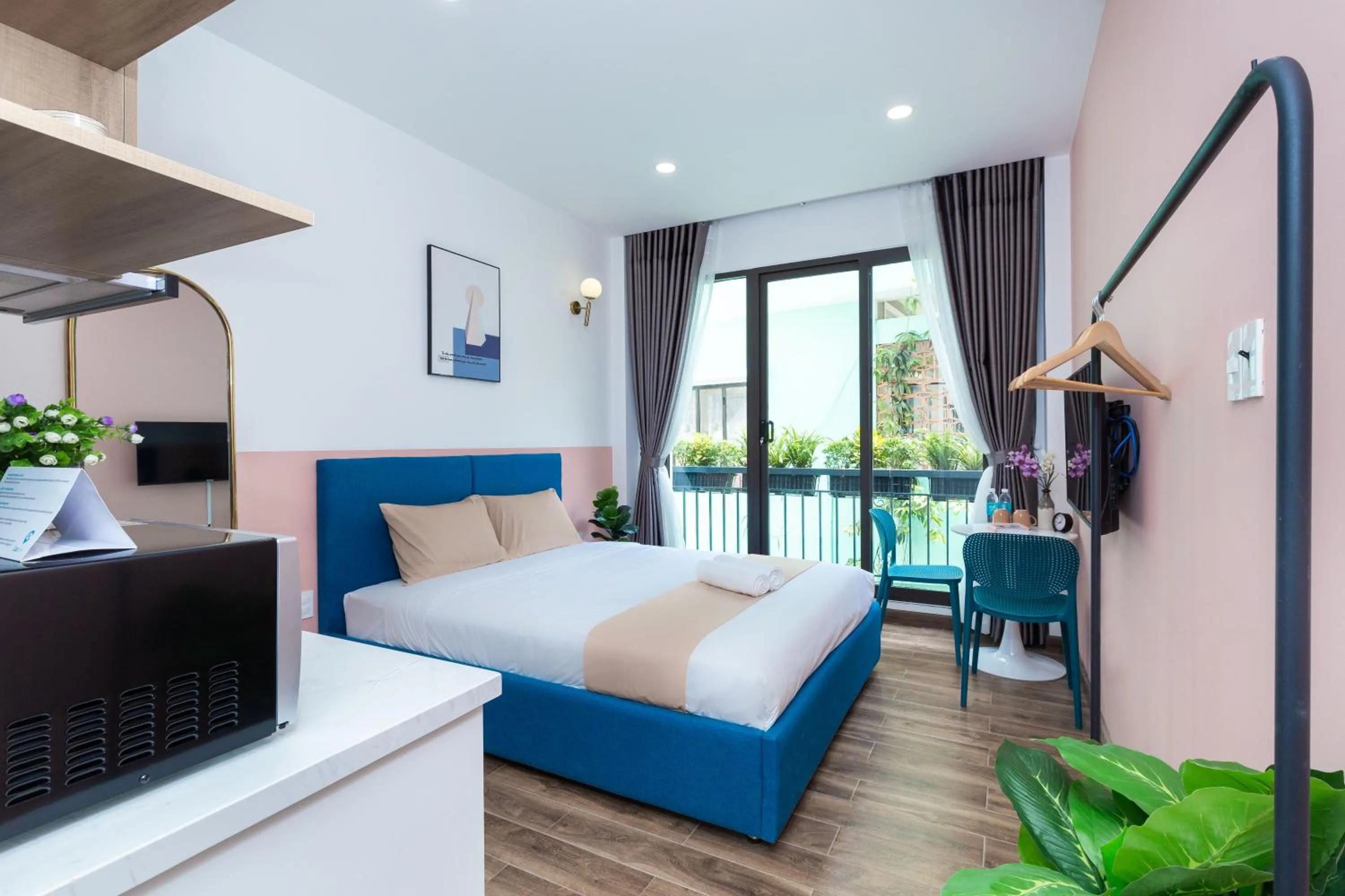 Photo of the whole room in Cozrum Homes Greena House