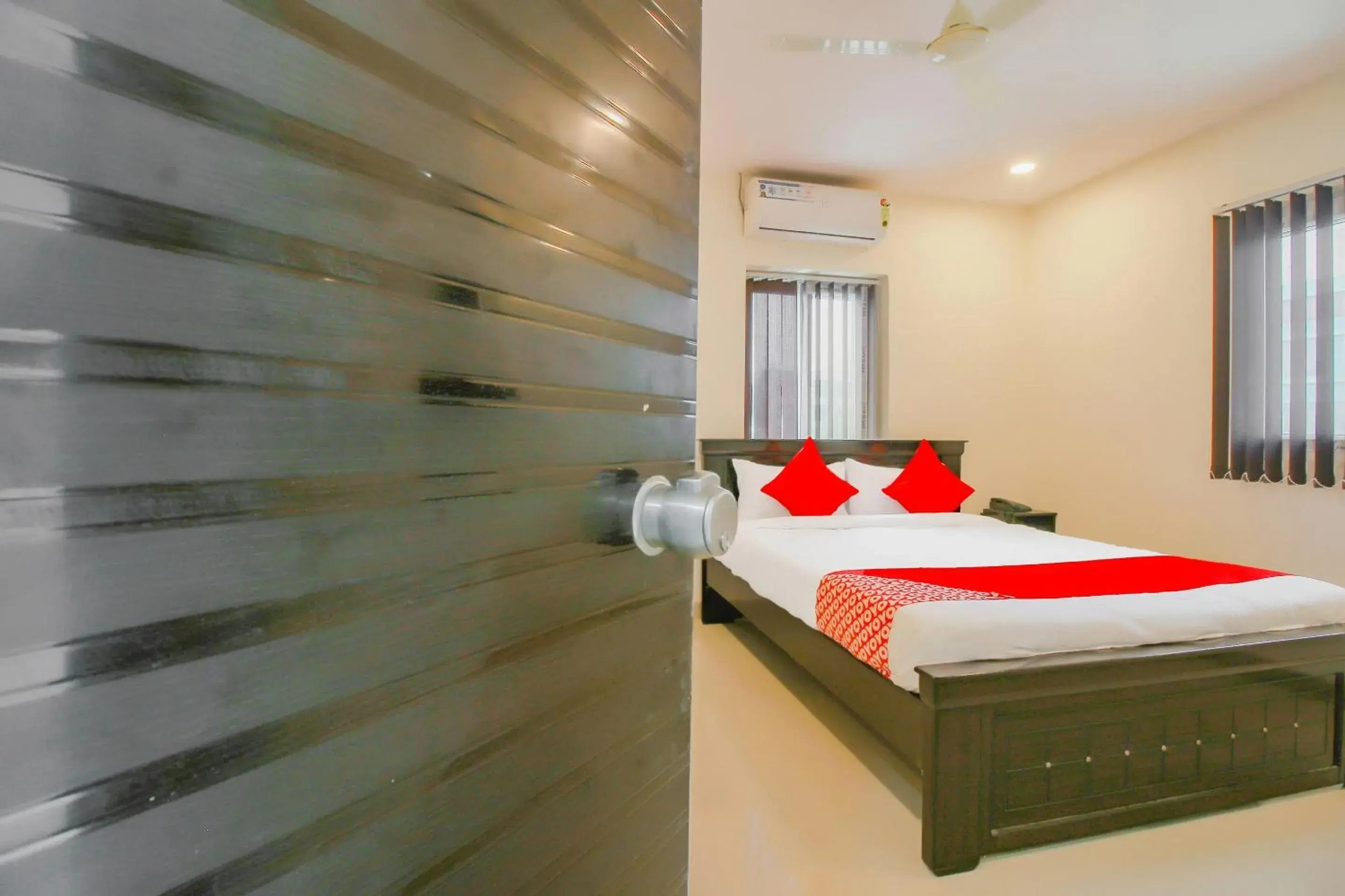 Facade/entrance, Bed in SPOT ON Pnd Complex Facade/entrance, Bed in SPOT ON Pnd Complex