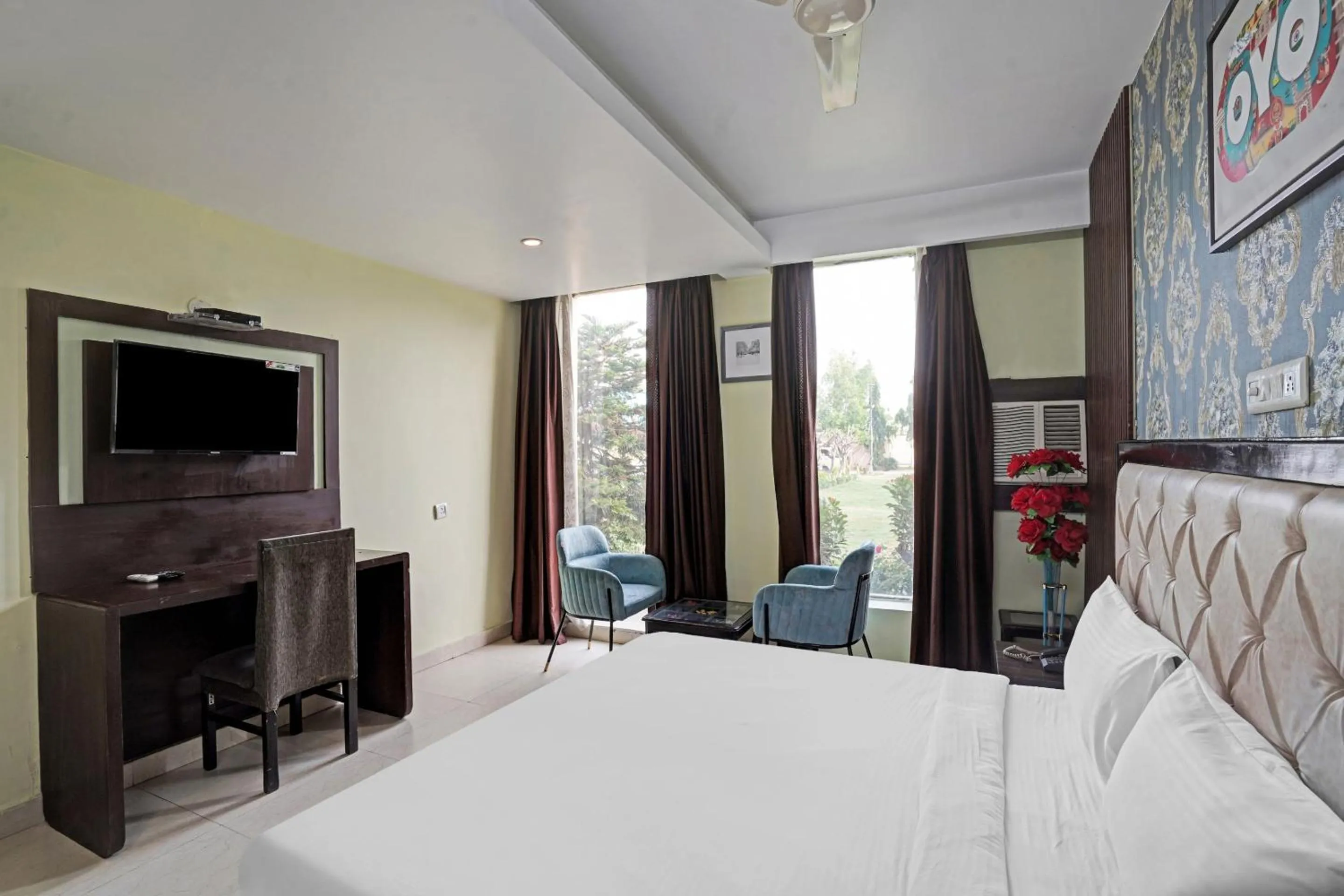 Bedroom in Palette - JPS Residency