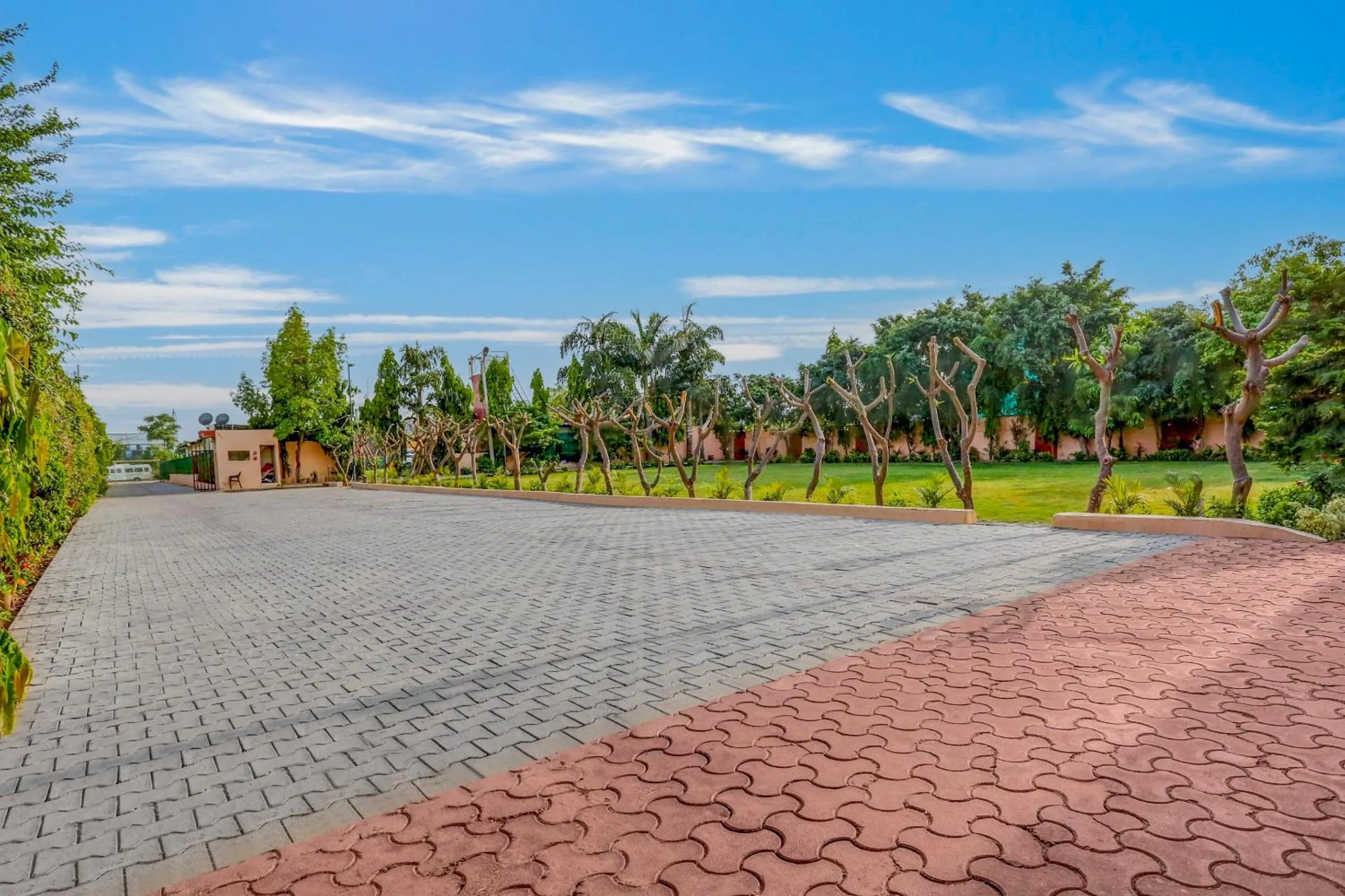 Other in Palette - JPS Residency