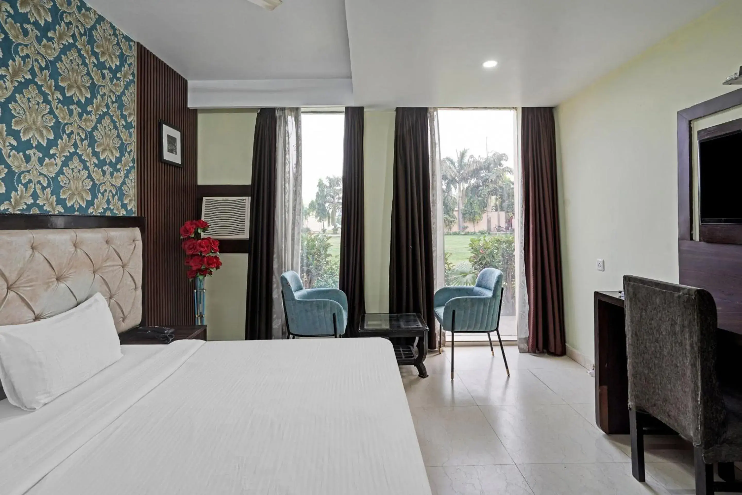 Standard Double Room - single occupancy in Palette - JPS Residency Standard Double Room - single occupancy in Palette - JPS Residency