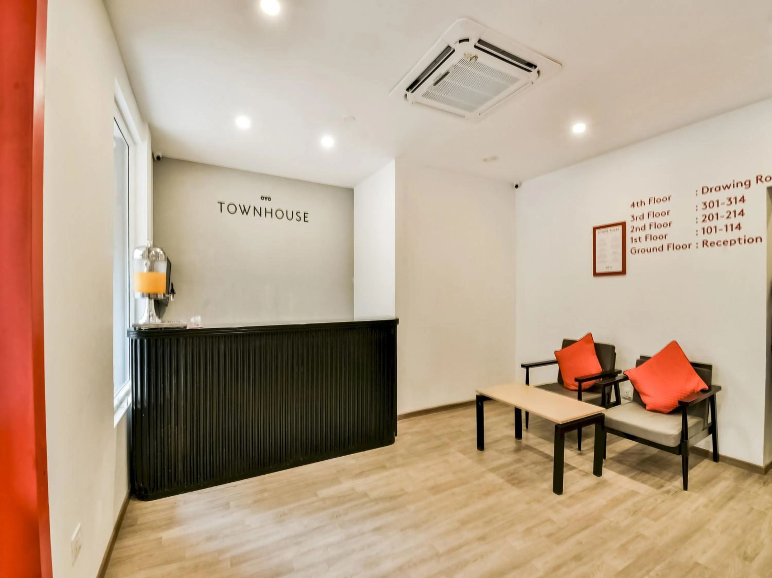 Lobby or reception in Townhouse Menka