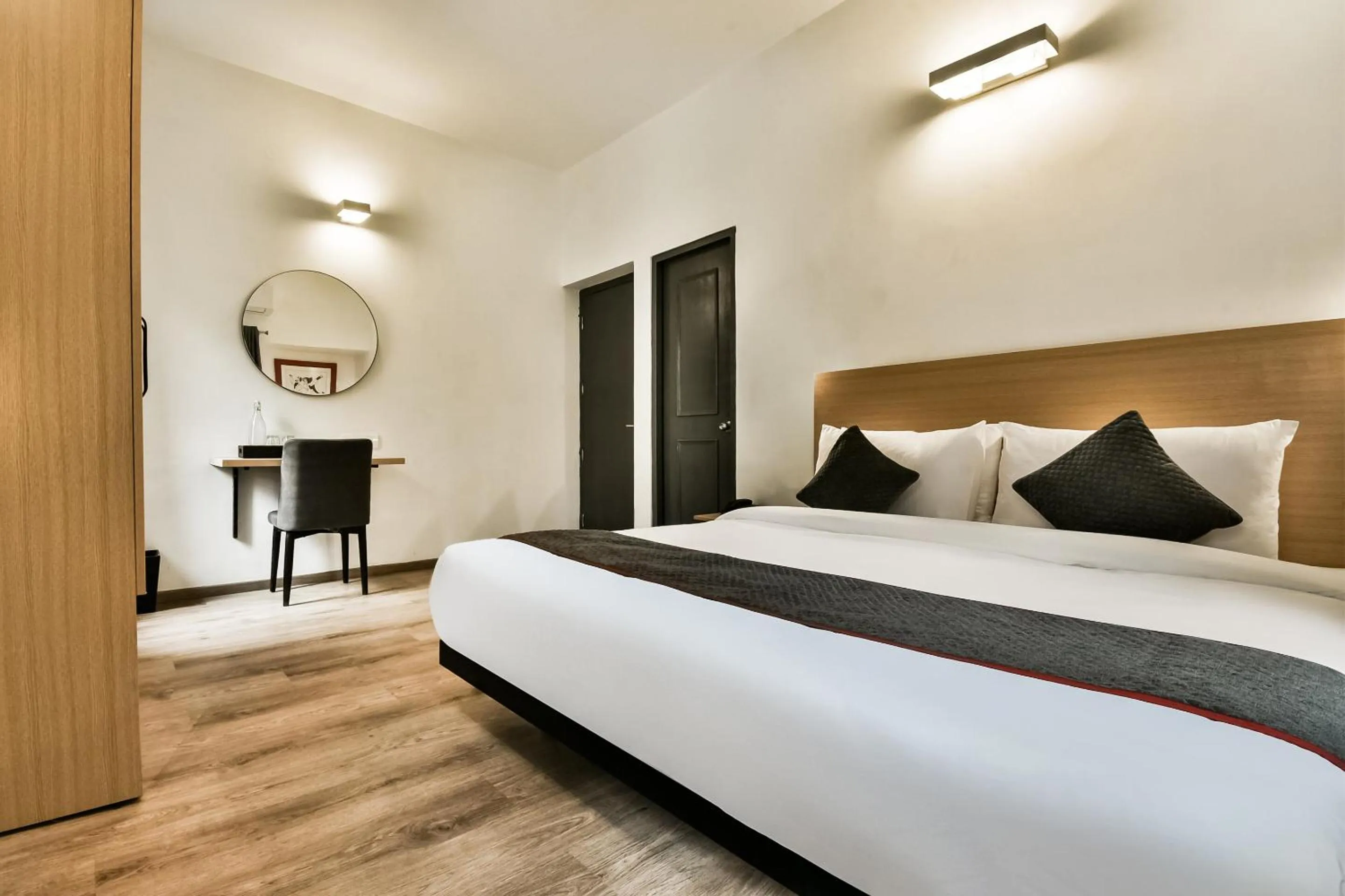 Bedroom, Bed in Townhouse Menka