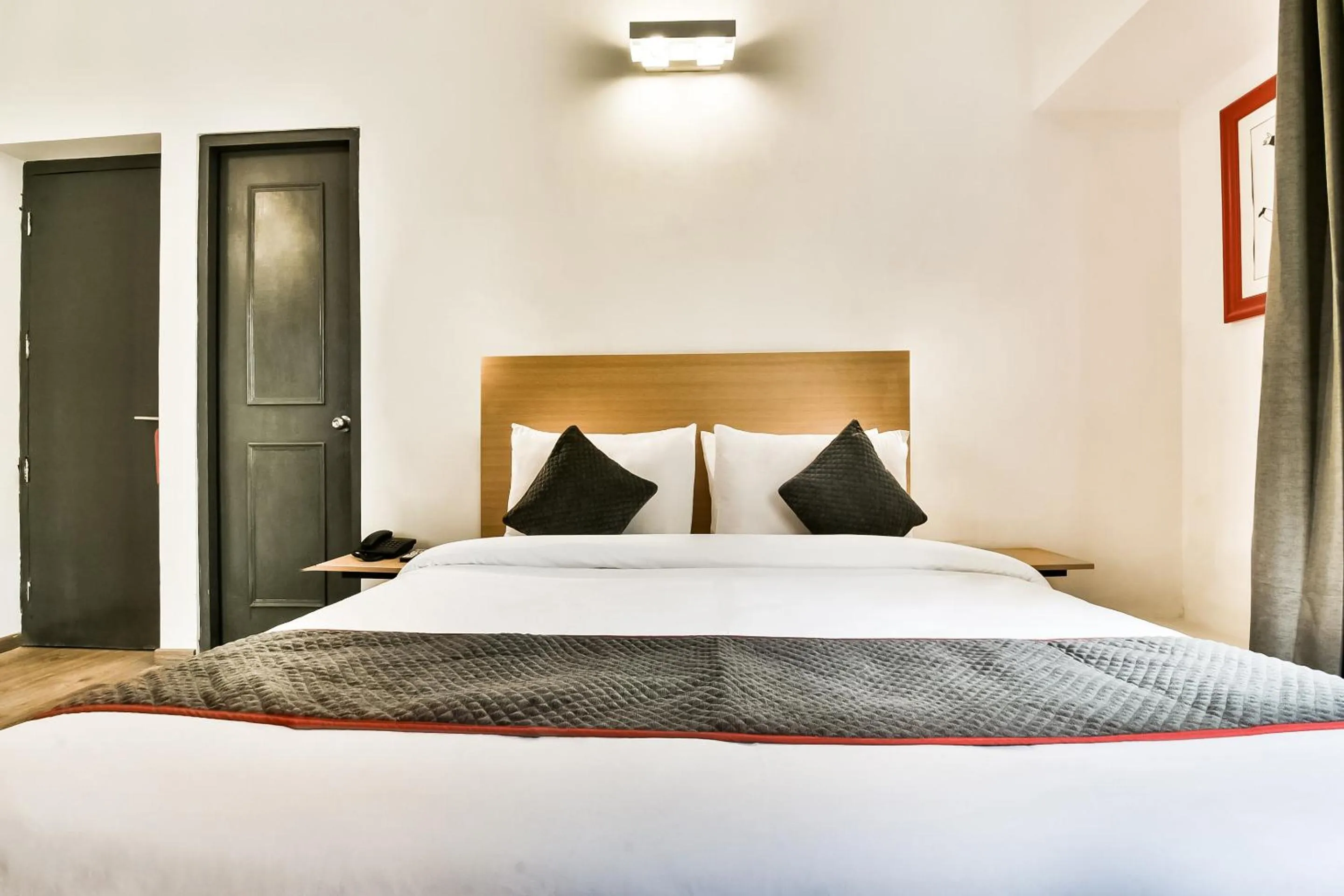 Bedroom, Bed in Townhouse Menka