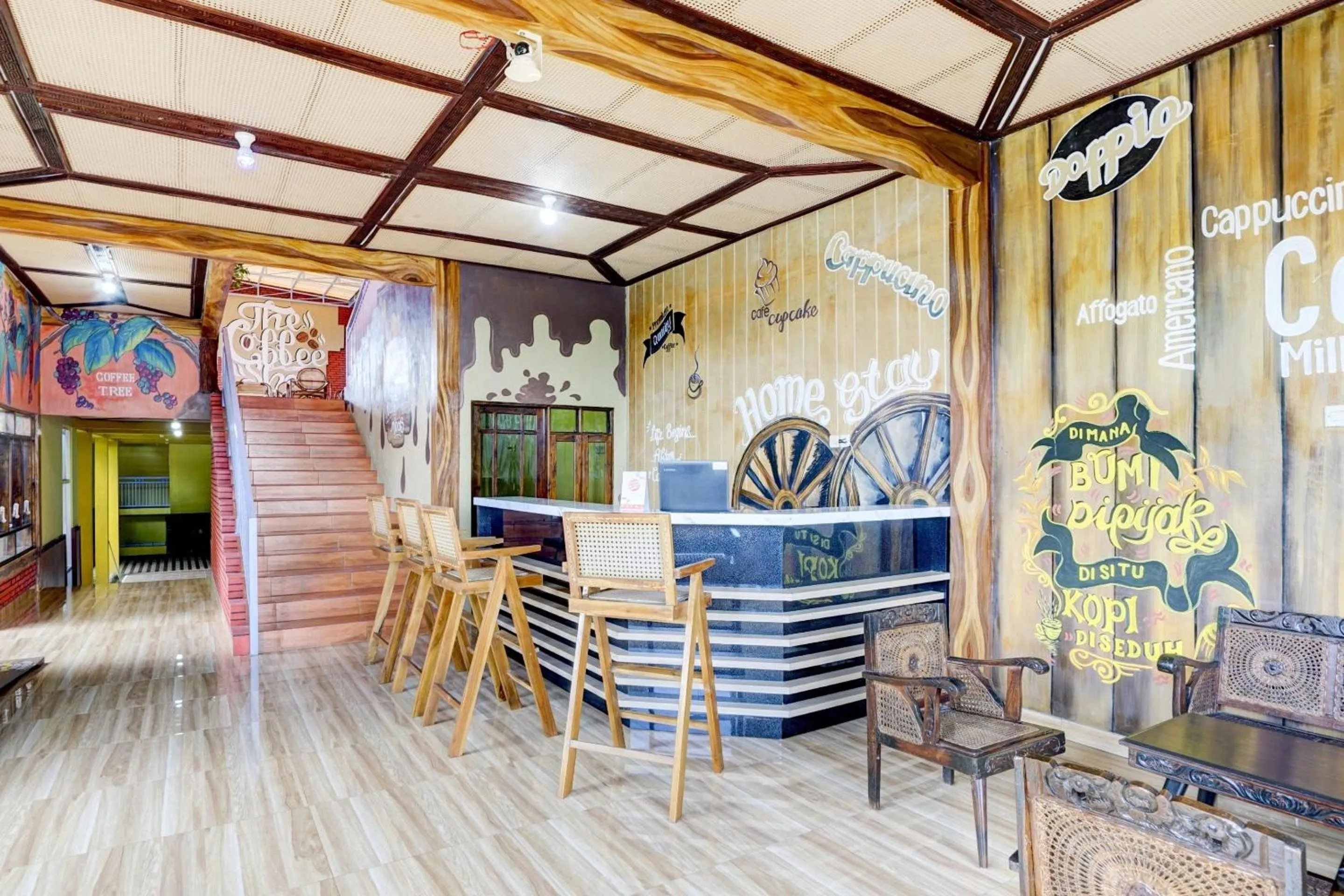 Lobby or reception in OYO 90303 Cafe & Homestay Kolam Pancing Abah
