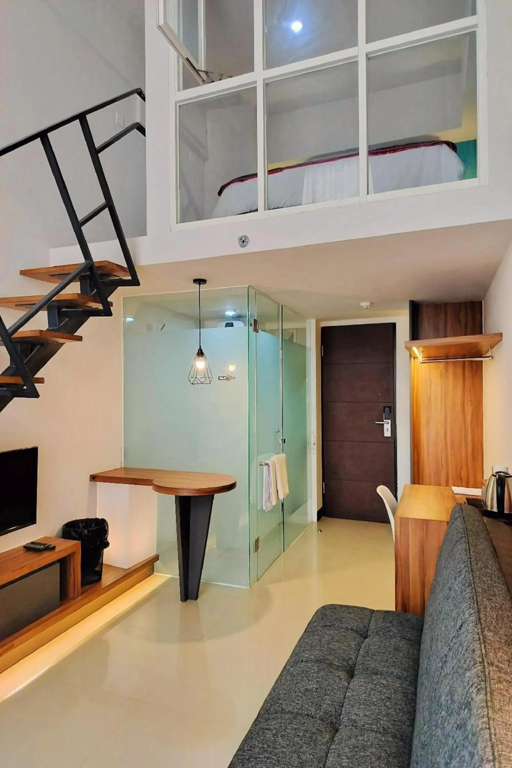 Lobby or reception in Collection O 30 Amega Crown Sub