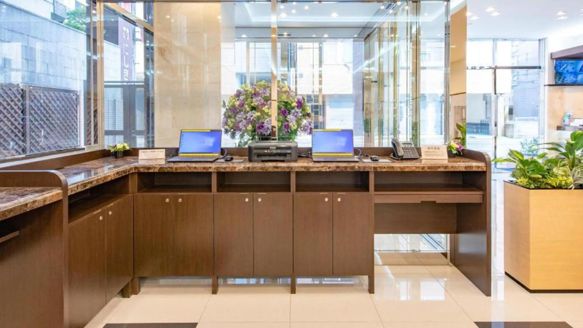 Business facilities in Toyoko Inn Hiroshima-eki Shinkansen-guchi No.2