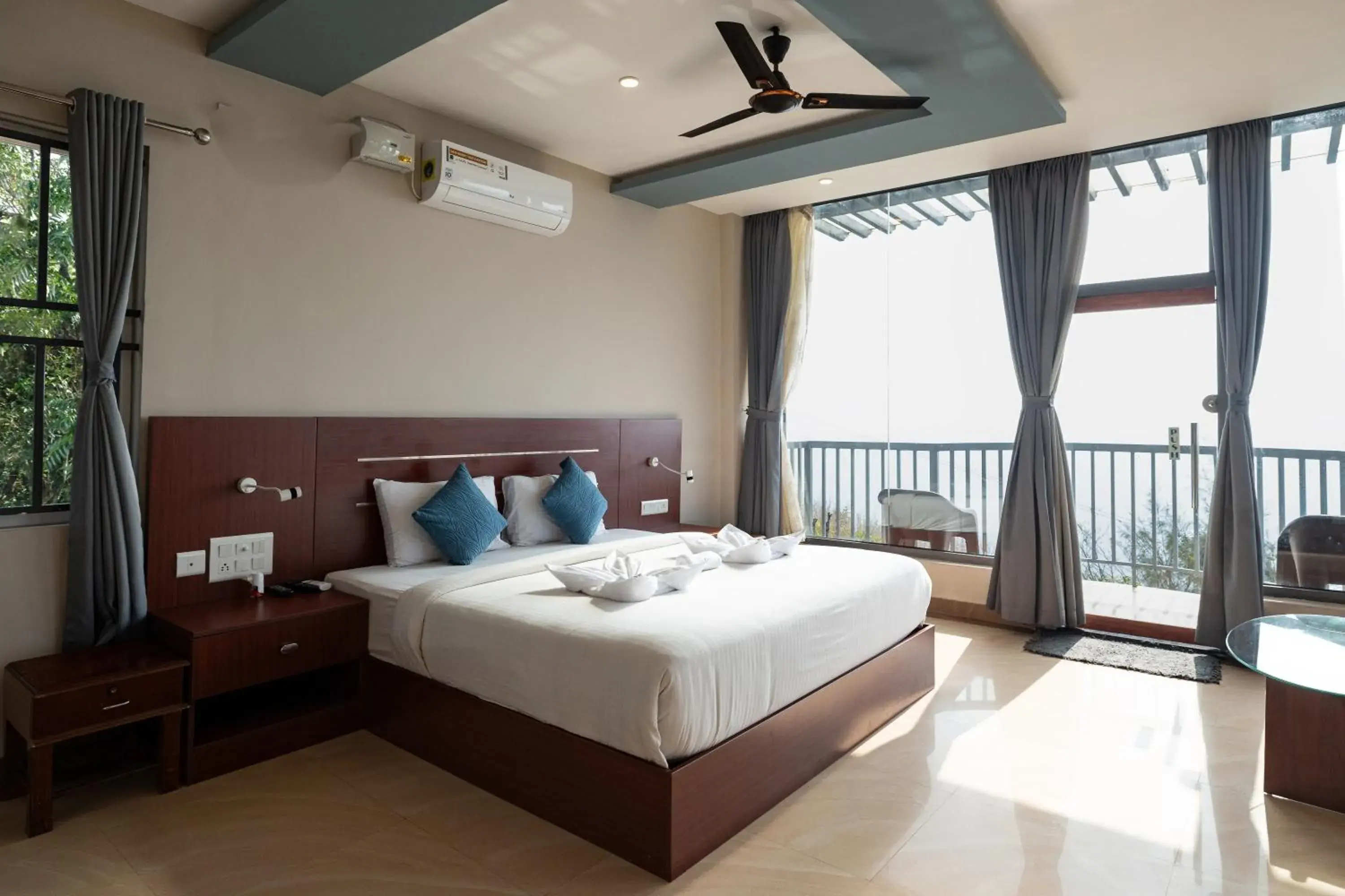 Bed in Avadale Idukki - Stag Groups Not Allowed Bed in Avadale Idukki - Stag Groups Not Allowed