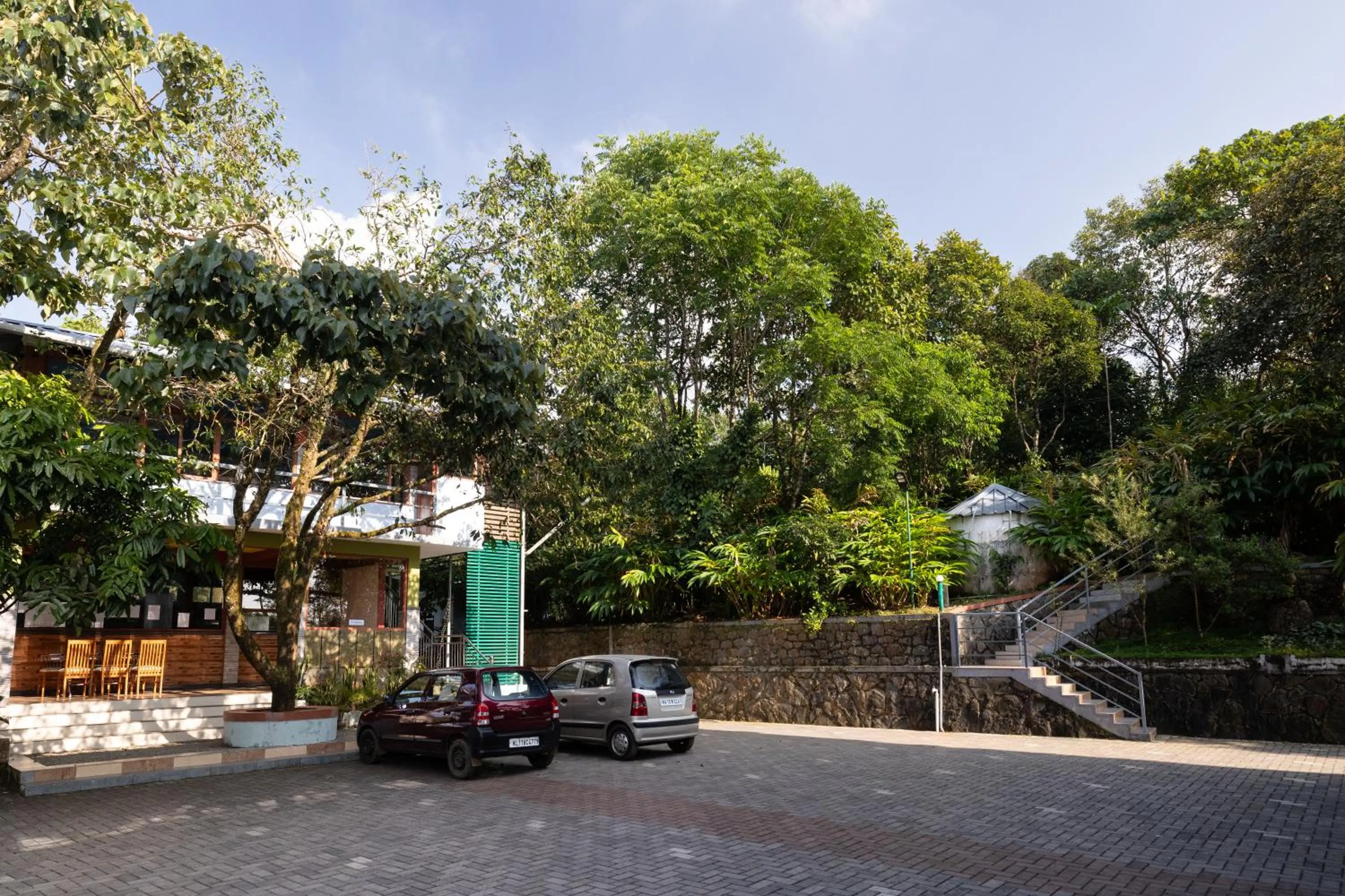 Parking in Avadale Idukki - Stag Groups Not Allowed