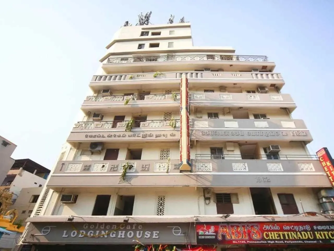 Facade/entrance in Hotel O Golden Cafe