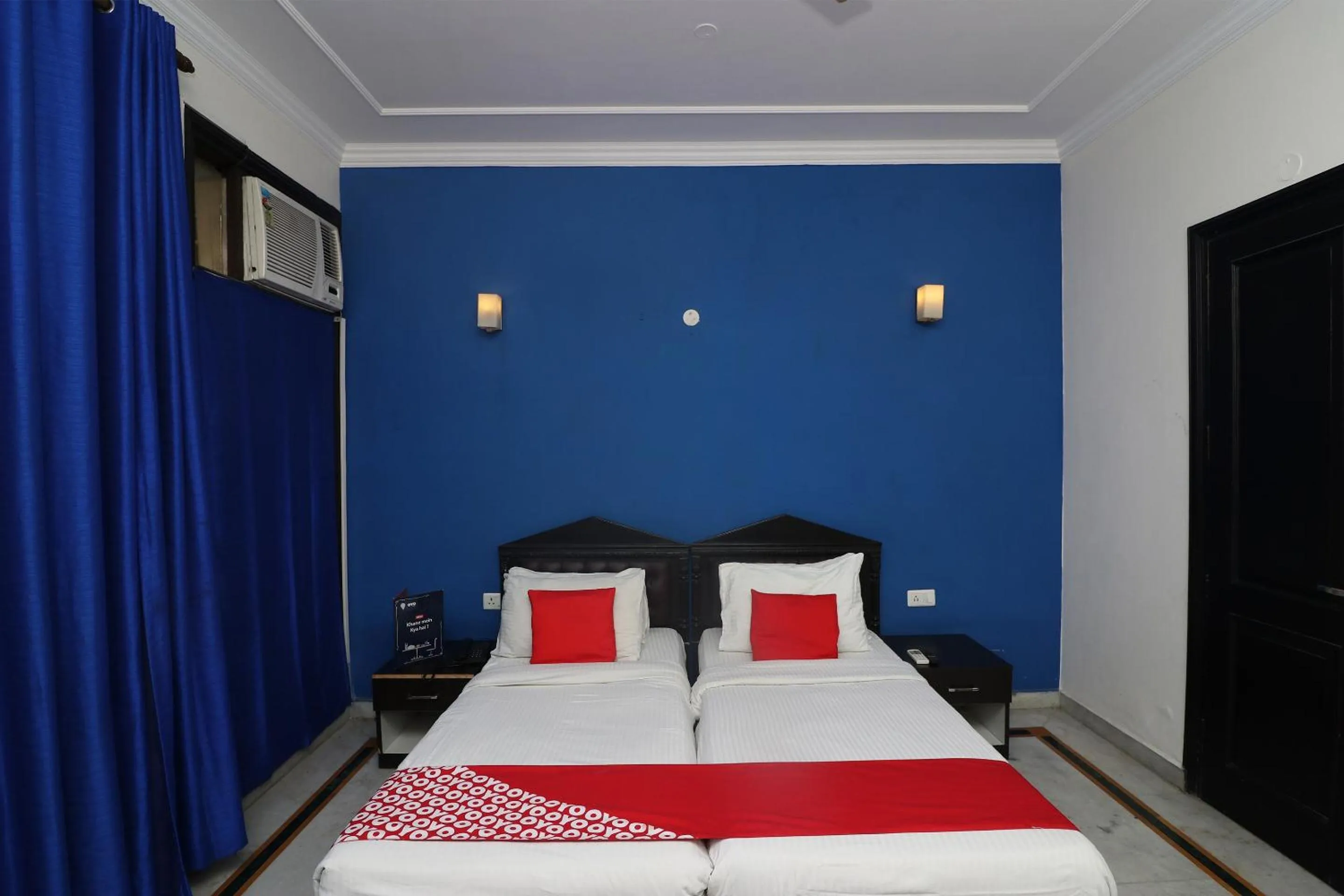 Bedroom in Hotel O Golden Cafe