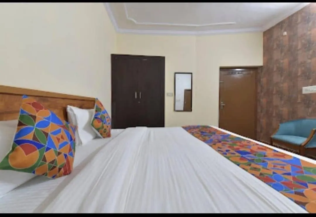 Bedroom in Collection O Rajwada Palace