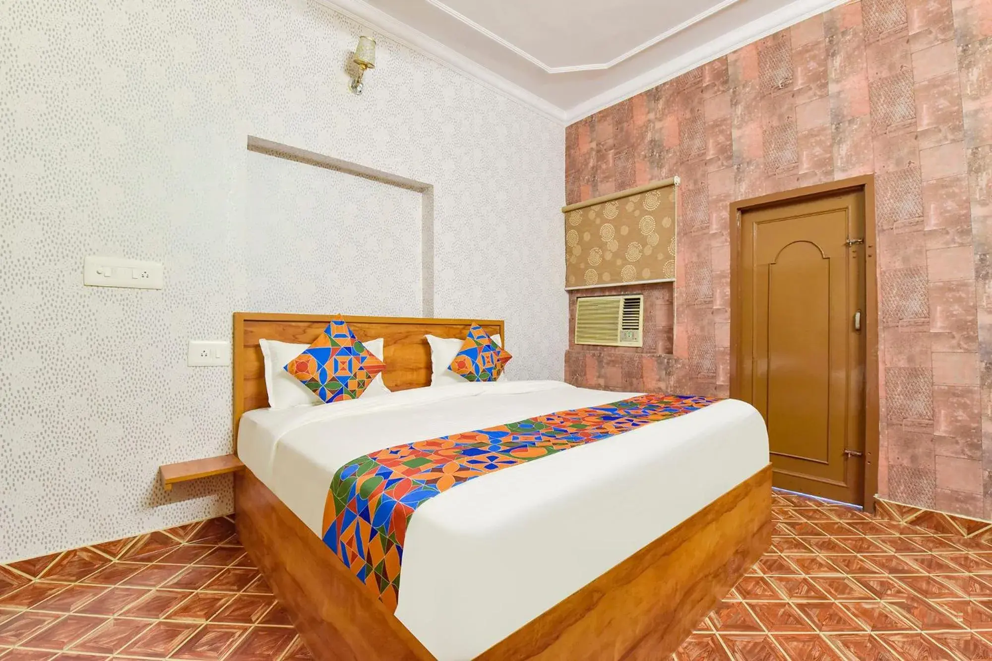 Superior Double Room - single occupancy in Collection O Rajwada Palace Superior Double Room - single occupancy in Collection O Rajwada Palace