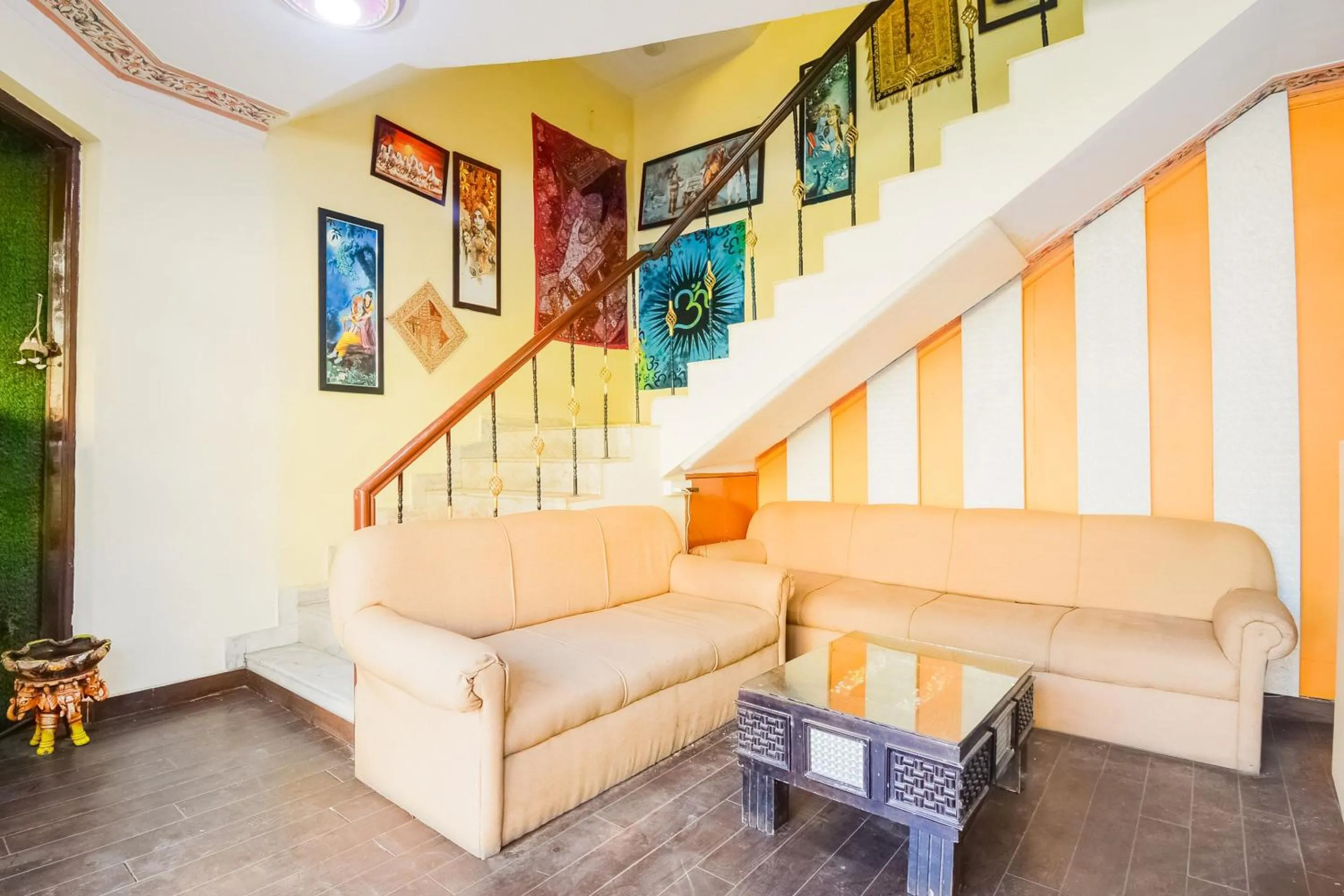 Lobby or reception in Collection O Rajwada Palace