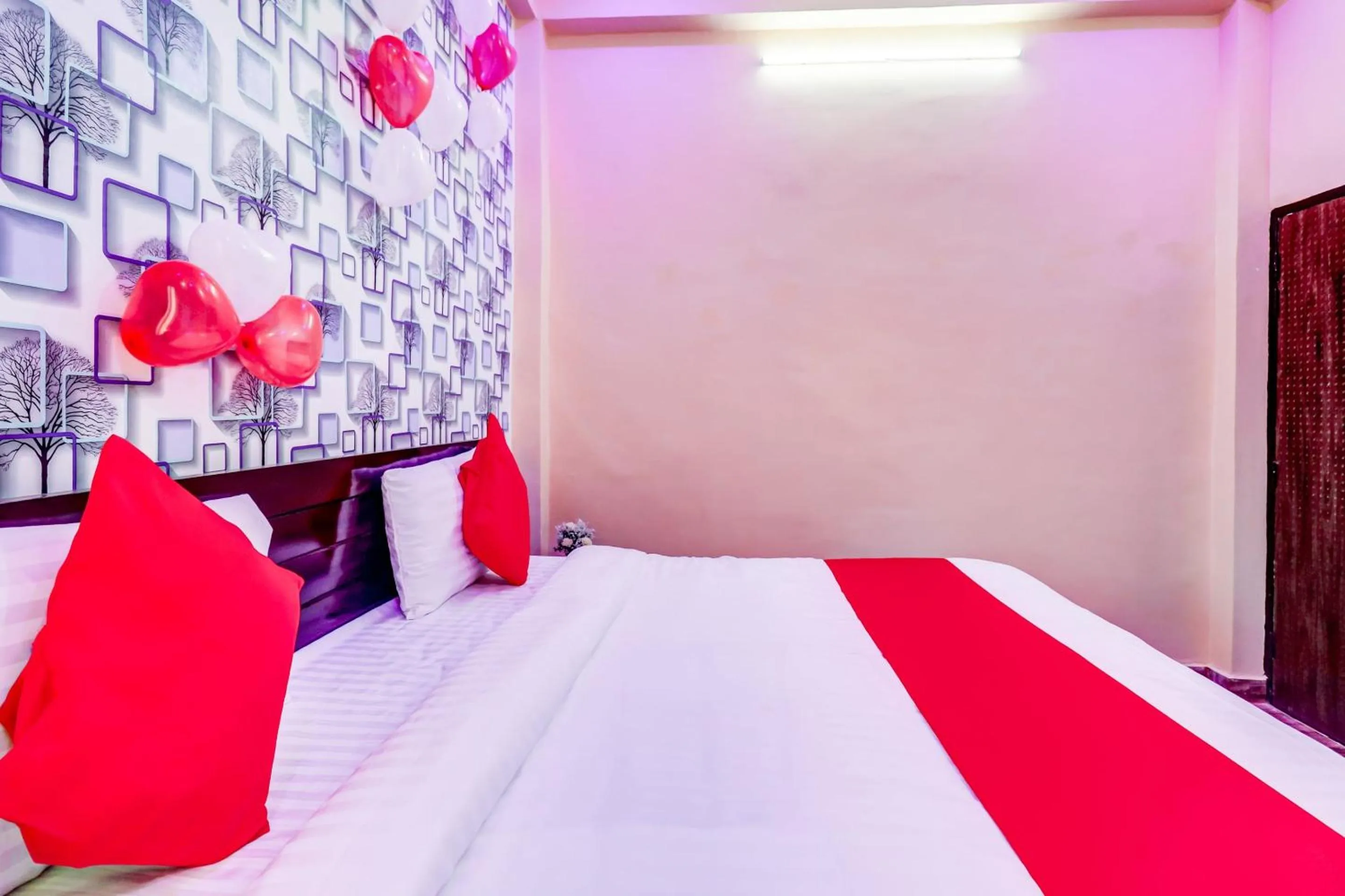 Bedroom, Bed in Hotel O R K RESIDENCY SGPGI