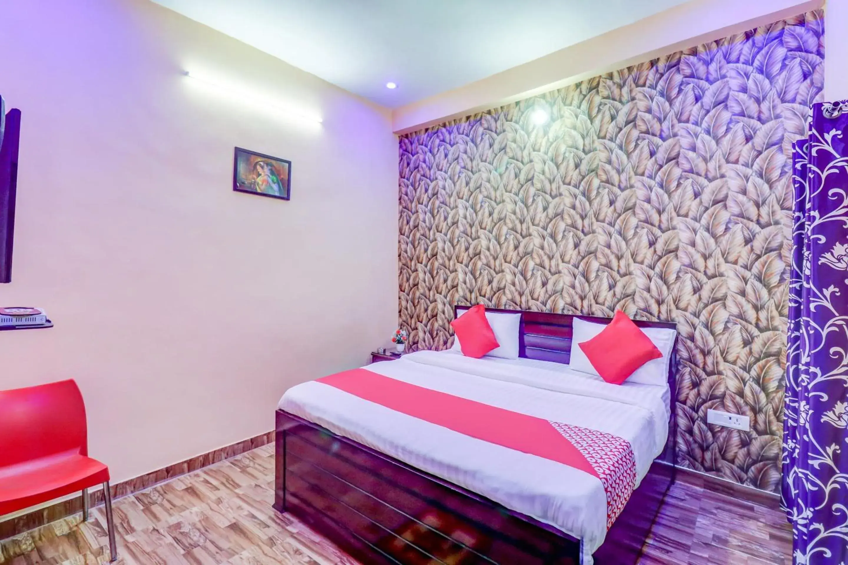 Bedroom, Bed in Hotel O R K RESIDENCY SGPGI Bedroom, Bed in Hotel O R K RESIDENCY SGPGI