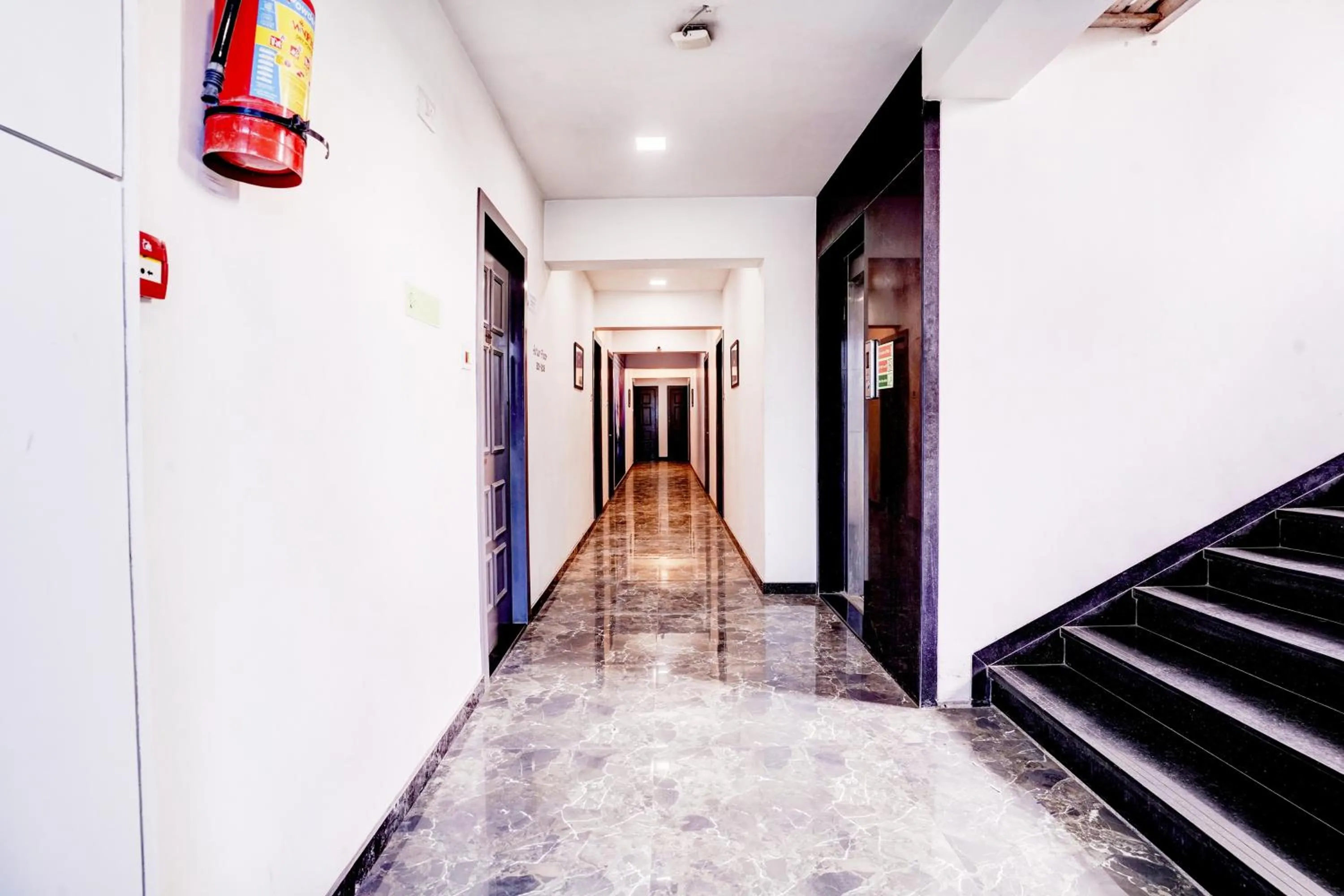 Lobby or reception in FabHotel Ashray Residency