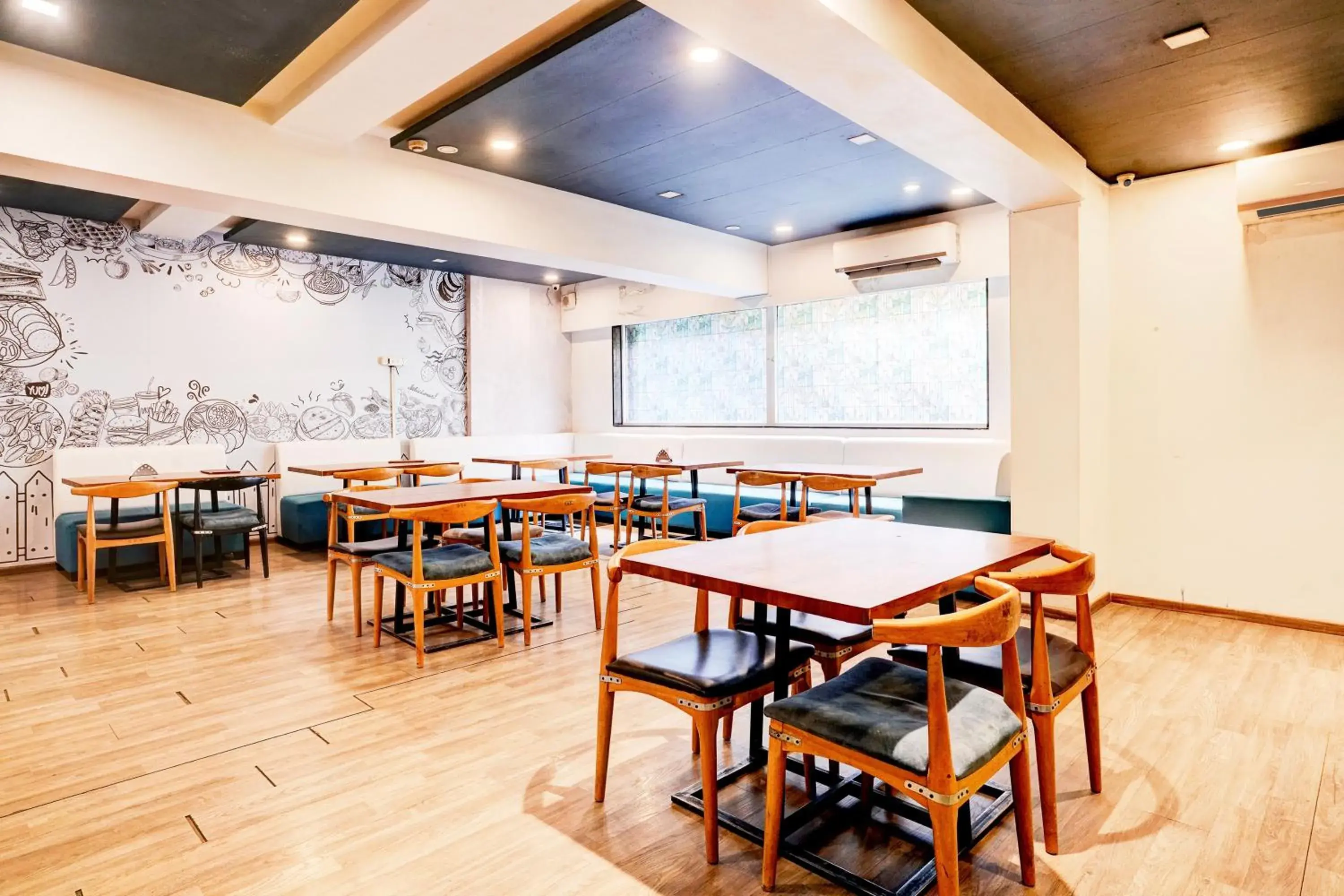 Restaurant/places to eat in Super Townhouse OAK Kopar Khairane Navi Mumbai Formerly IVY Hotel Restaurant/places to eat in Super Townhouse OAK Kopar Khairane Navi Mumbai Formerly IVY Hotel