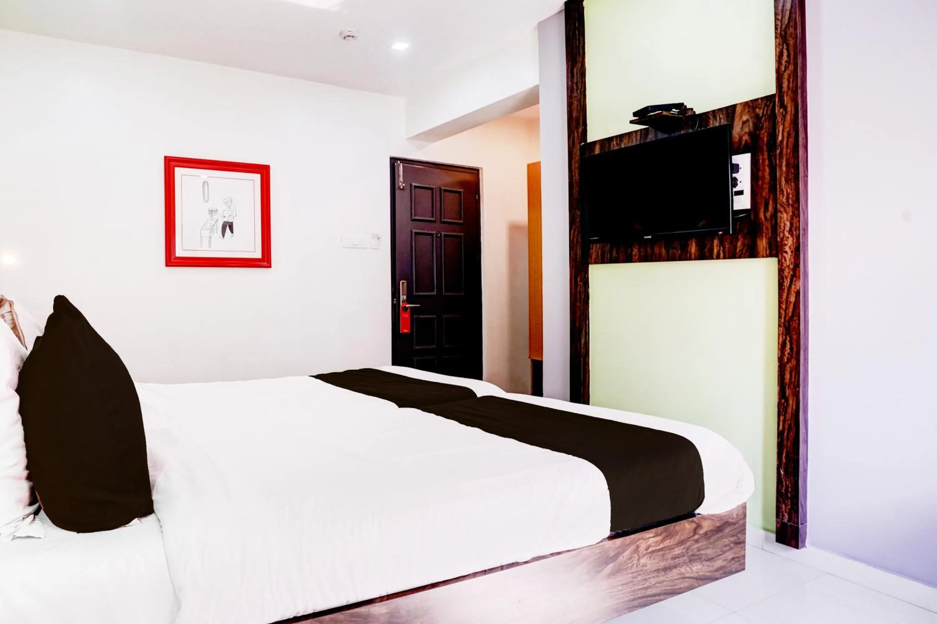 Bedroom, Bed in FabHotel Ashray Residency
