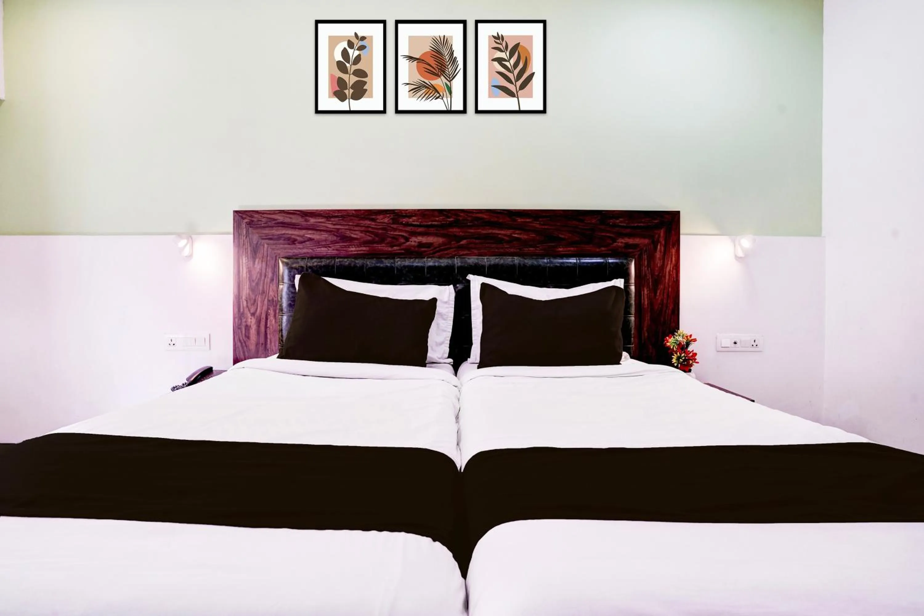 Bedroom, Bed in Super Townhouse OAK Kopar Khairane Navi Mumbai Formerly IVY Hotel