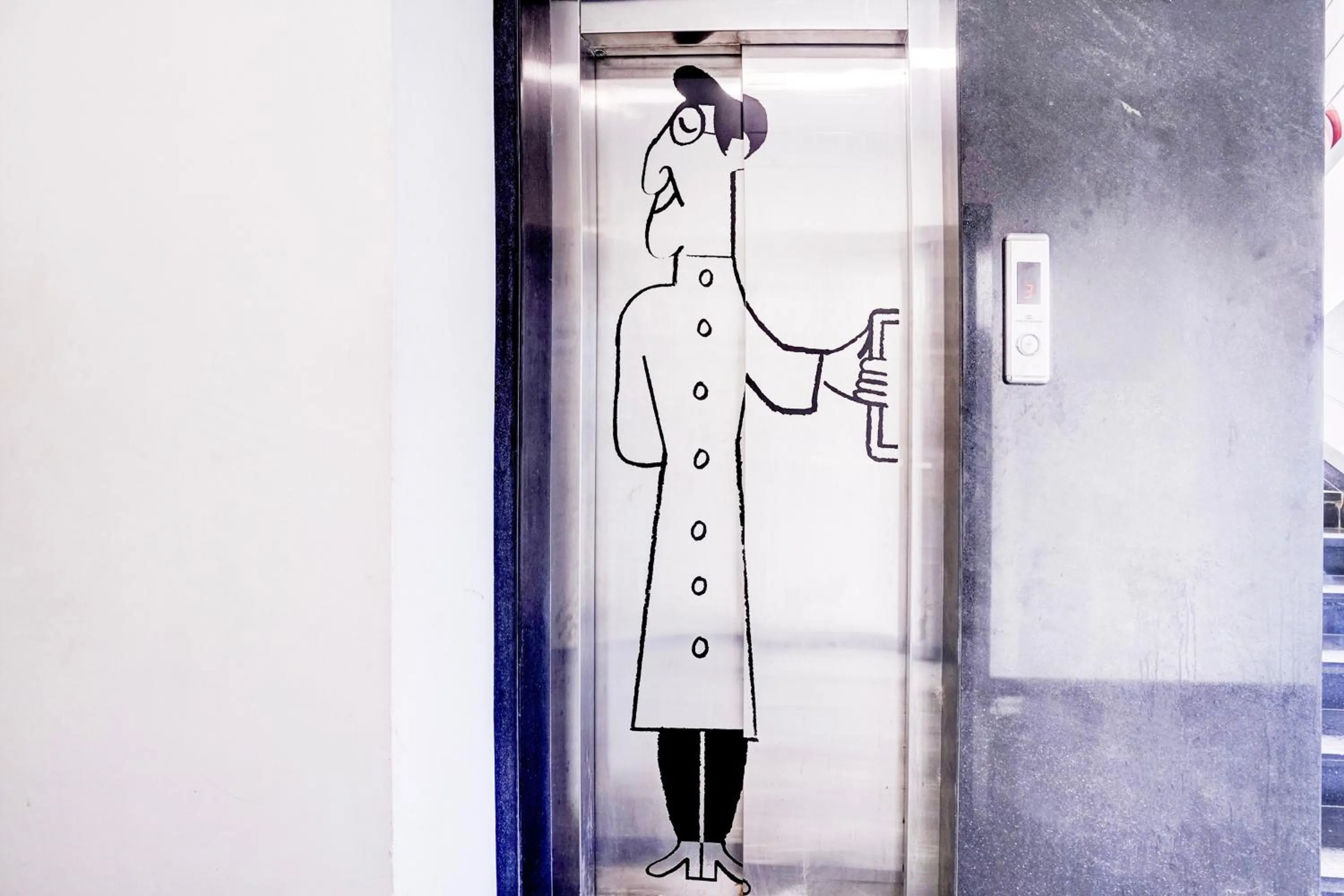 Lobby or reception in Super Townhouse OAK Kopar Khairane Navi Mumbai Formerly IVY Hotel