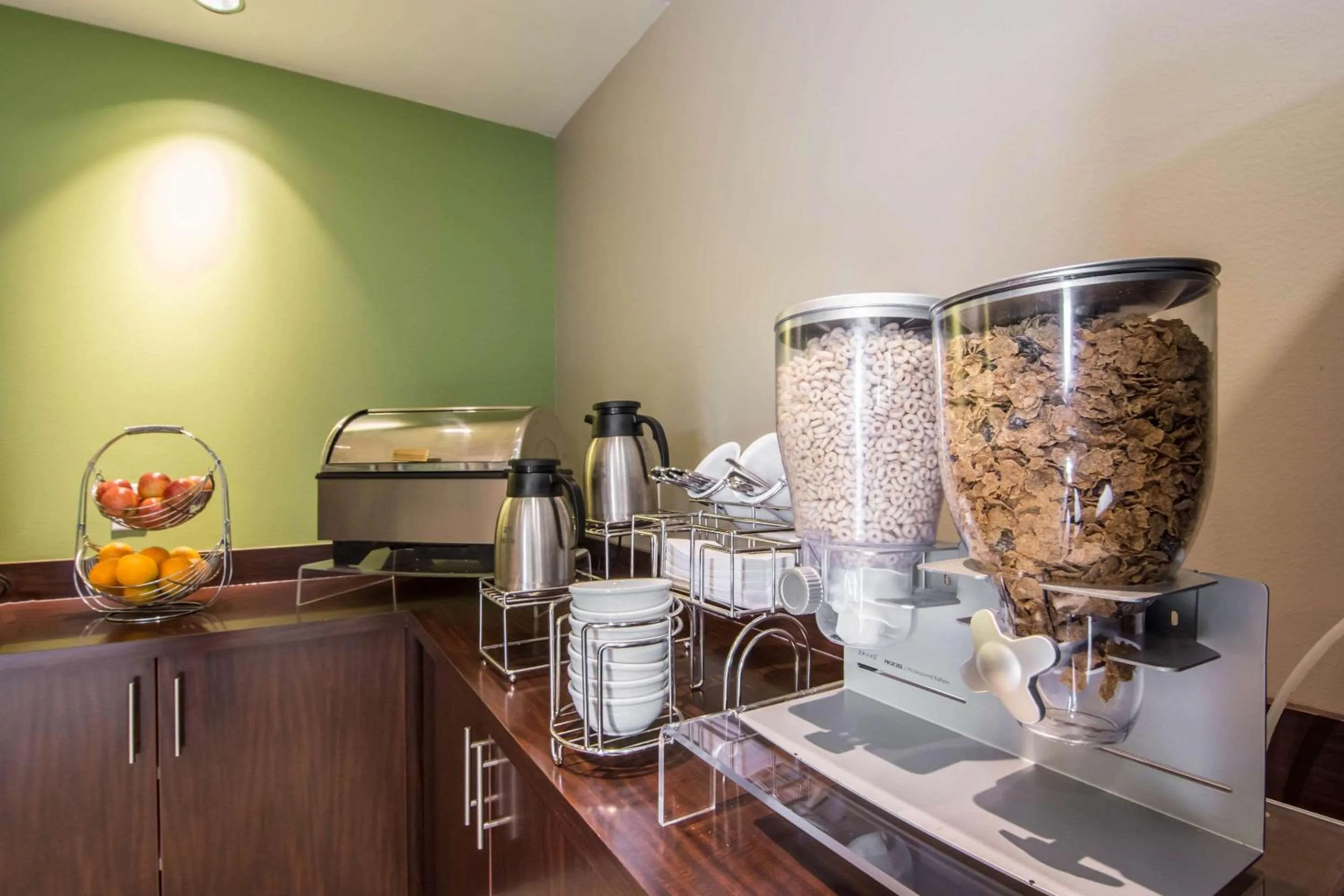 Breakfast in Sleep Inn Regina East