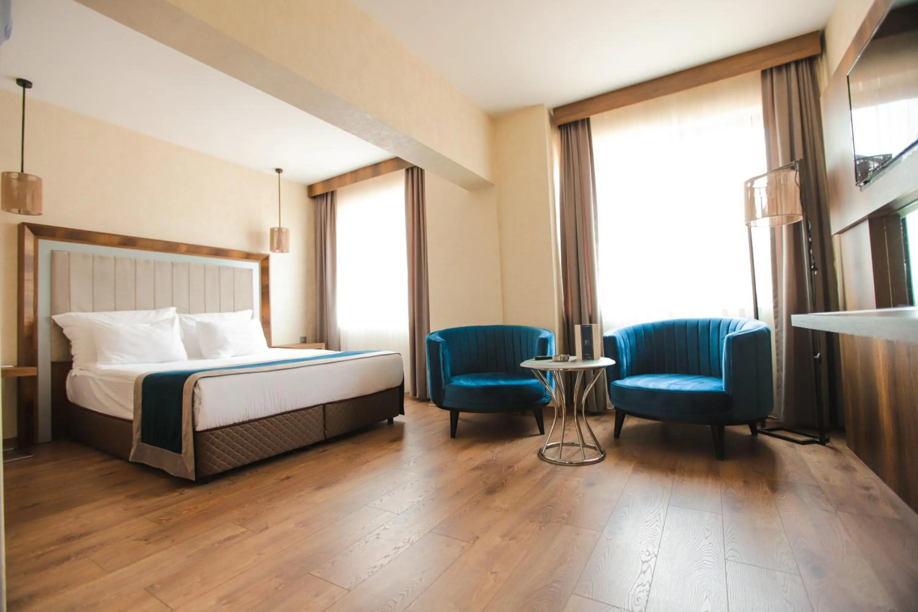 Massage in The Life Hotel & Spa