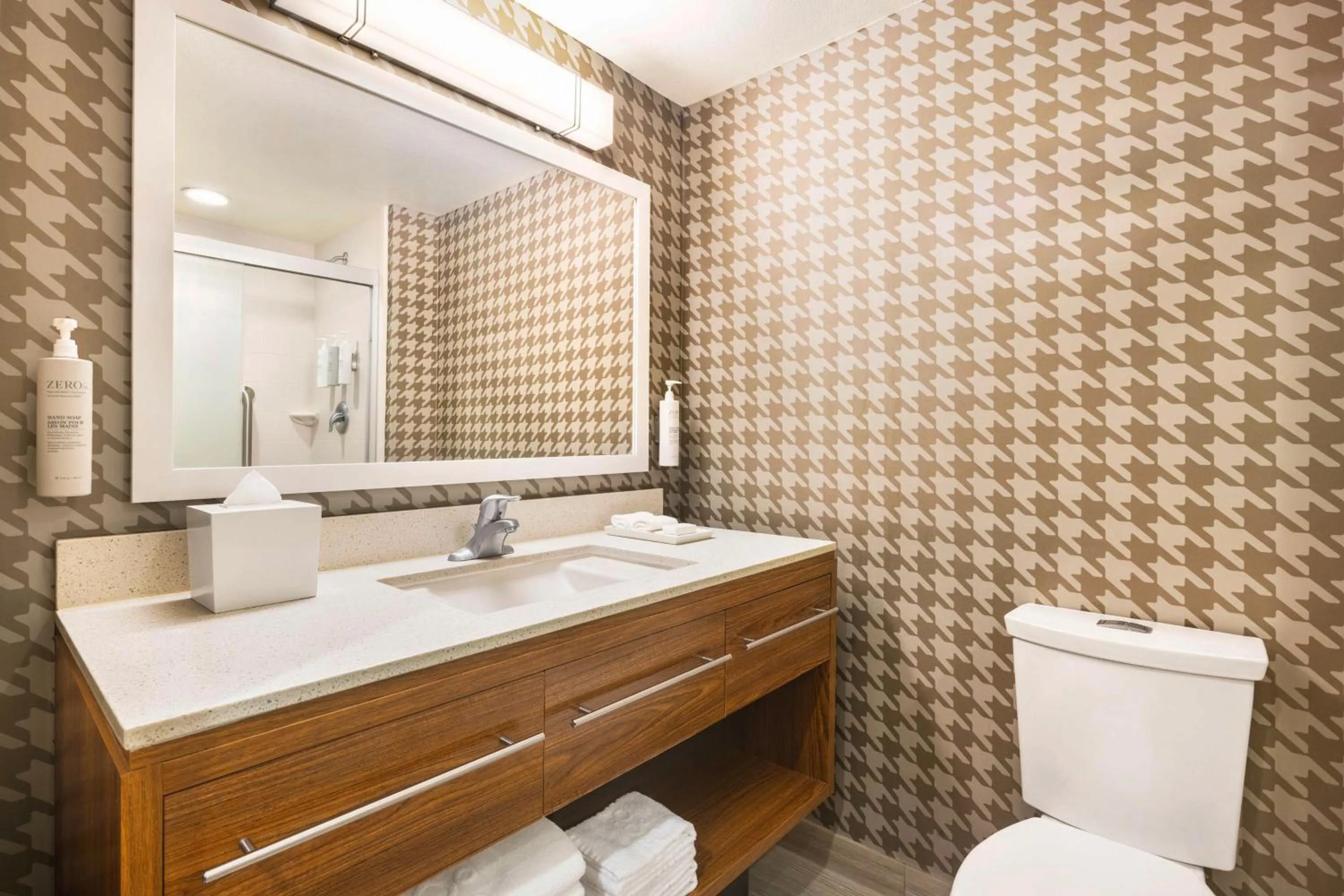 Bathroom in Home2 Suites by Hilton Denver West / Federal Center
