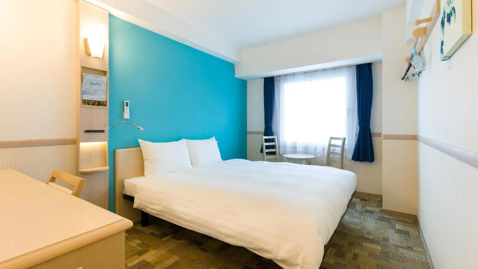 Bedroom, Bed in Toyoko Inn Shin-fuji-eki Minami-guchi Bedroom, Bed in Toyoko Inn Shin-fuji-eki Minami-guchi