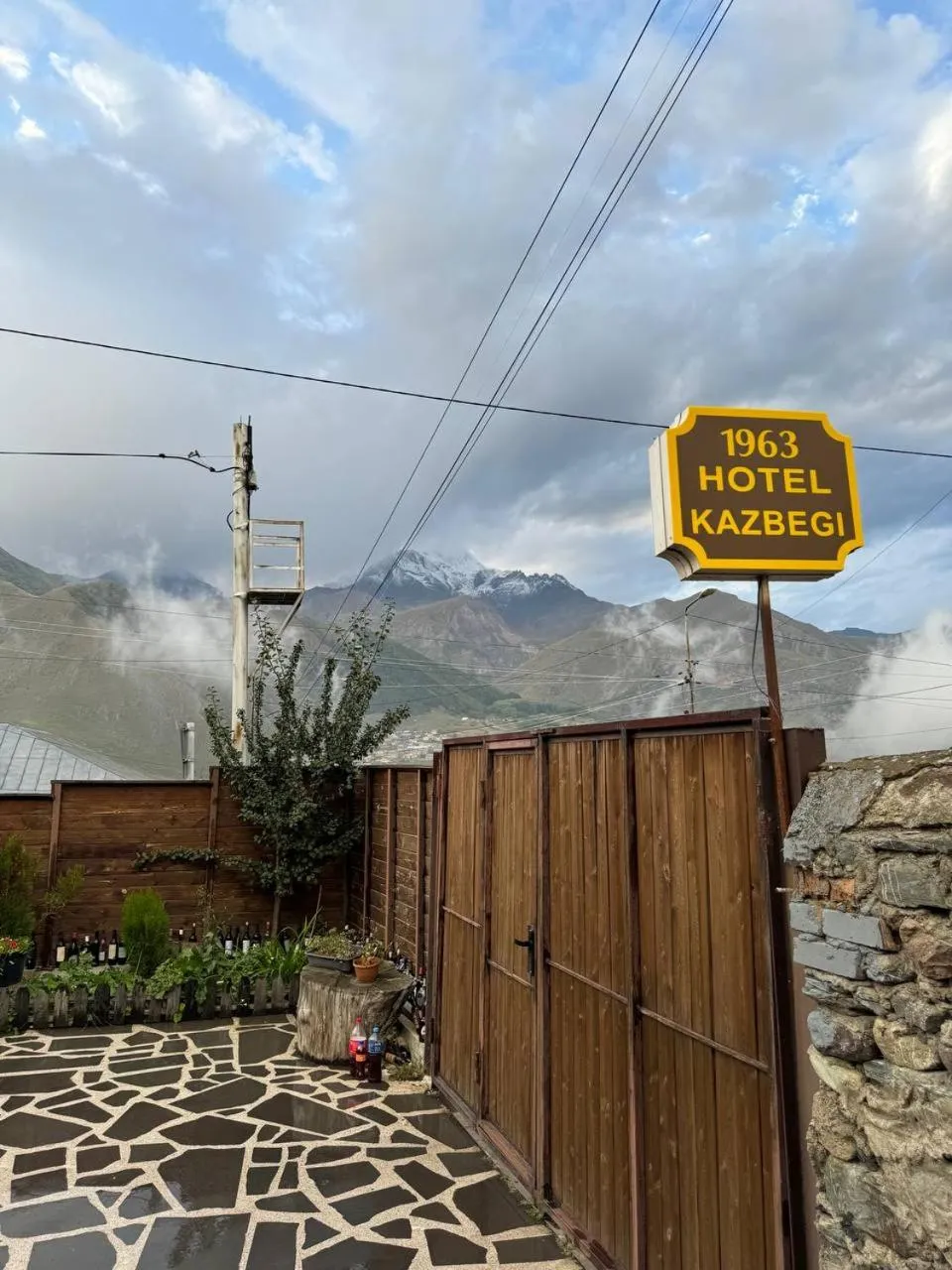 HOTEL KAZBEGI 1963