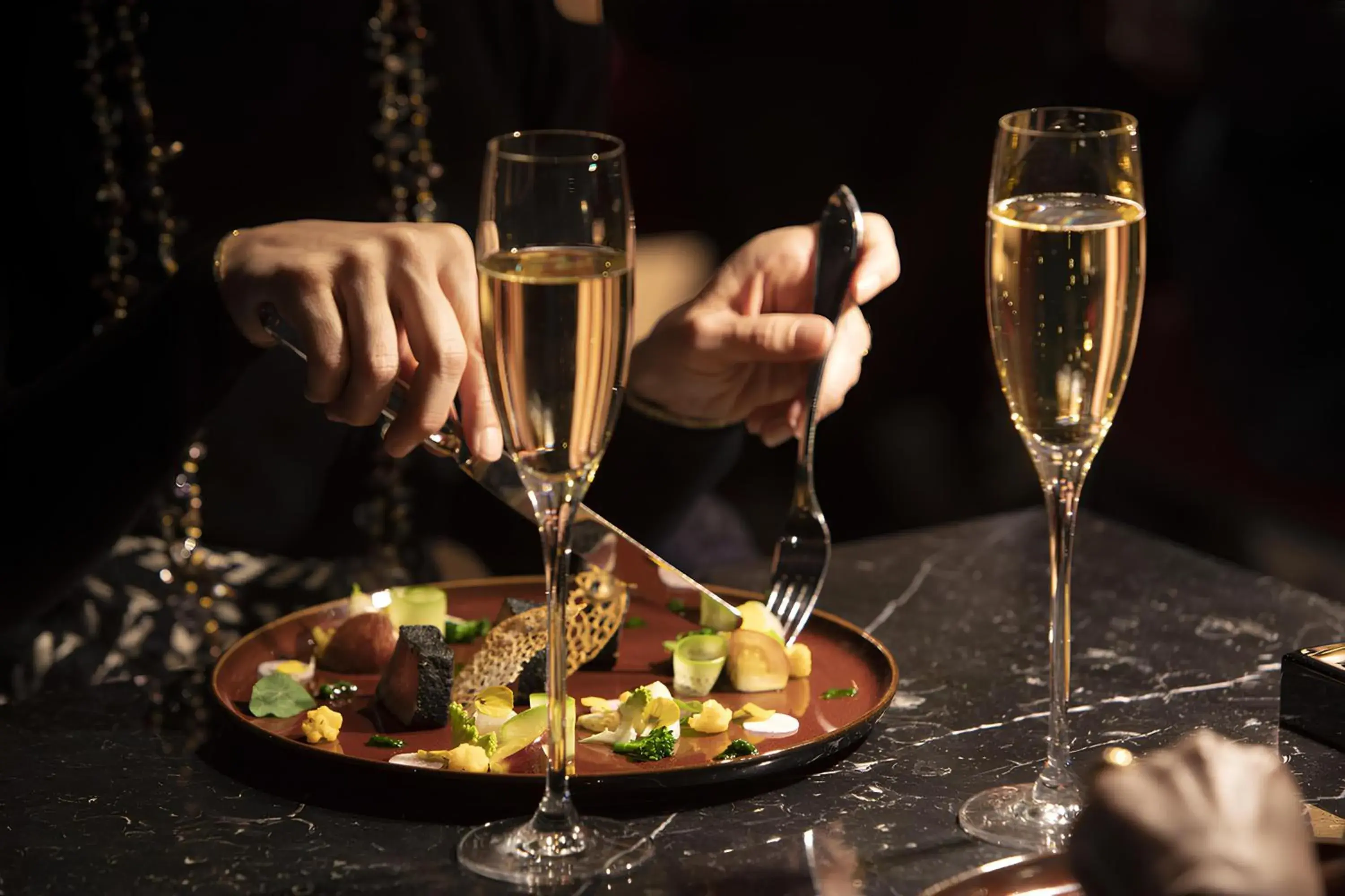 Restaurant/places to eat in Paris j'Adore Hotel & Spa Restaurant/places to eat in Paris j'Adore Hotel & Spa