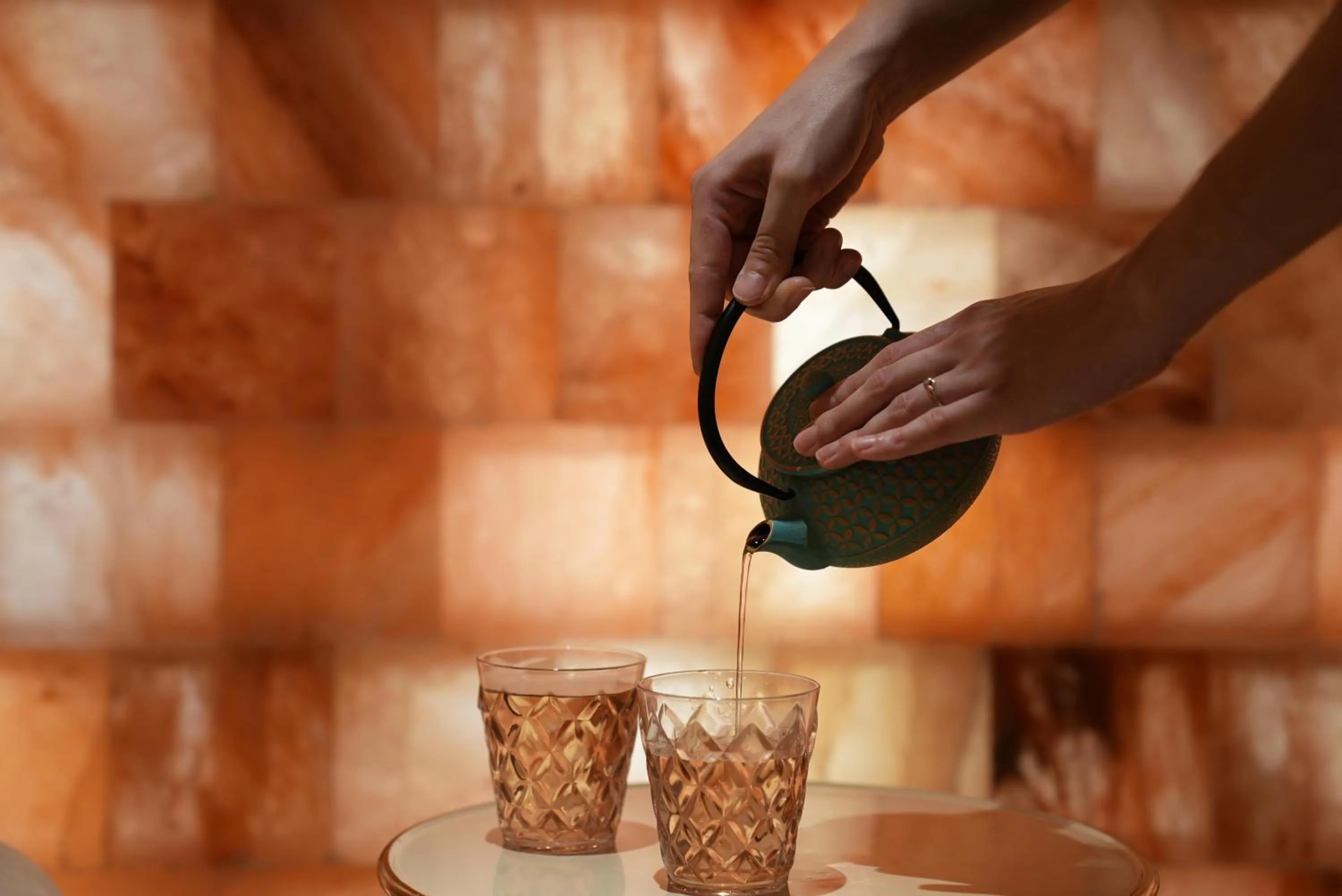 Coffee/tea facilities in Paris j'Adore Hotel & Spa