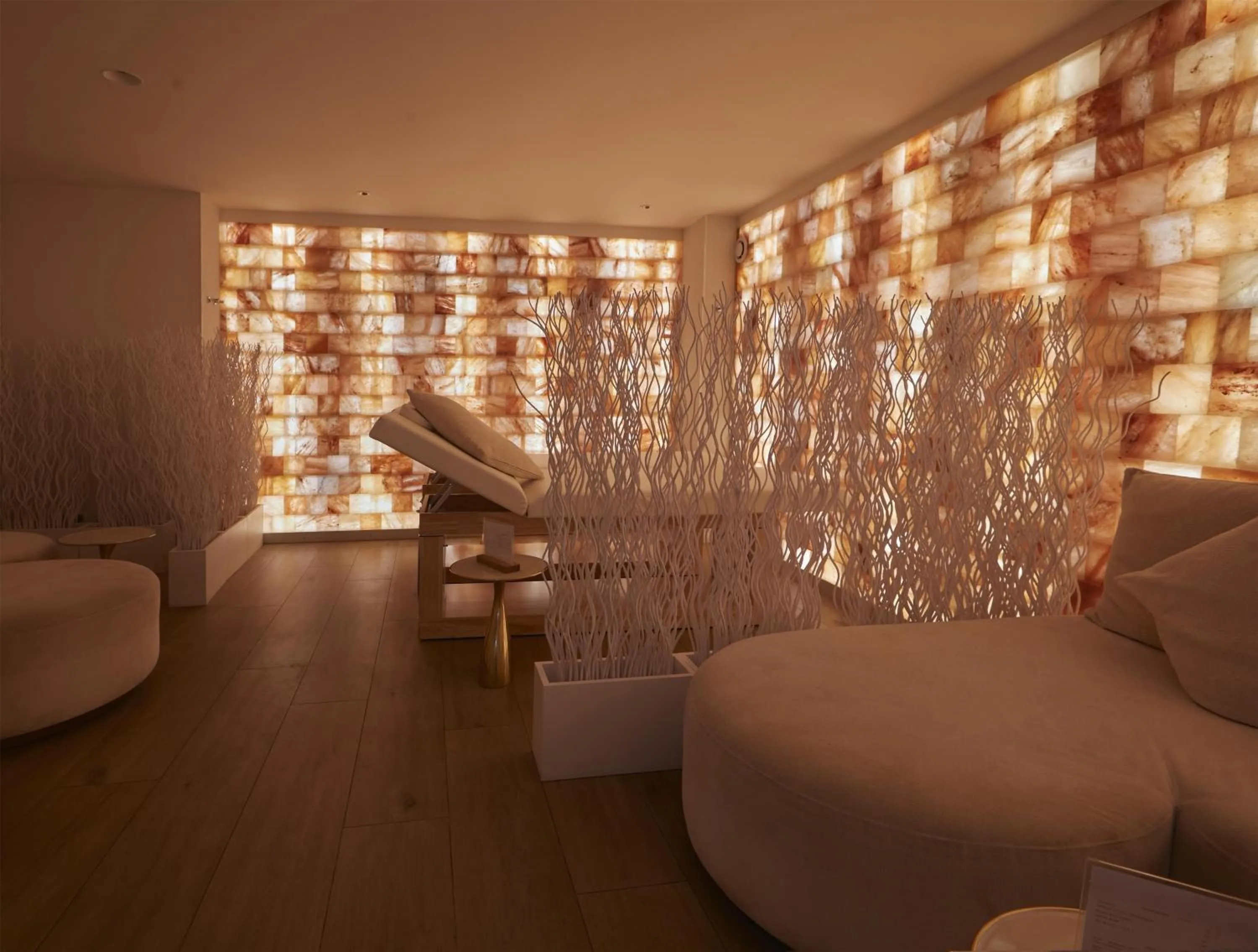 Spa and wellness centre/facilities in Paris j'Adore Hotel & Spa