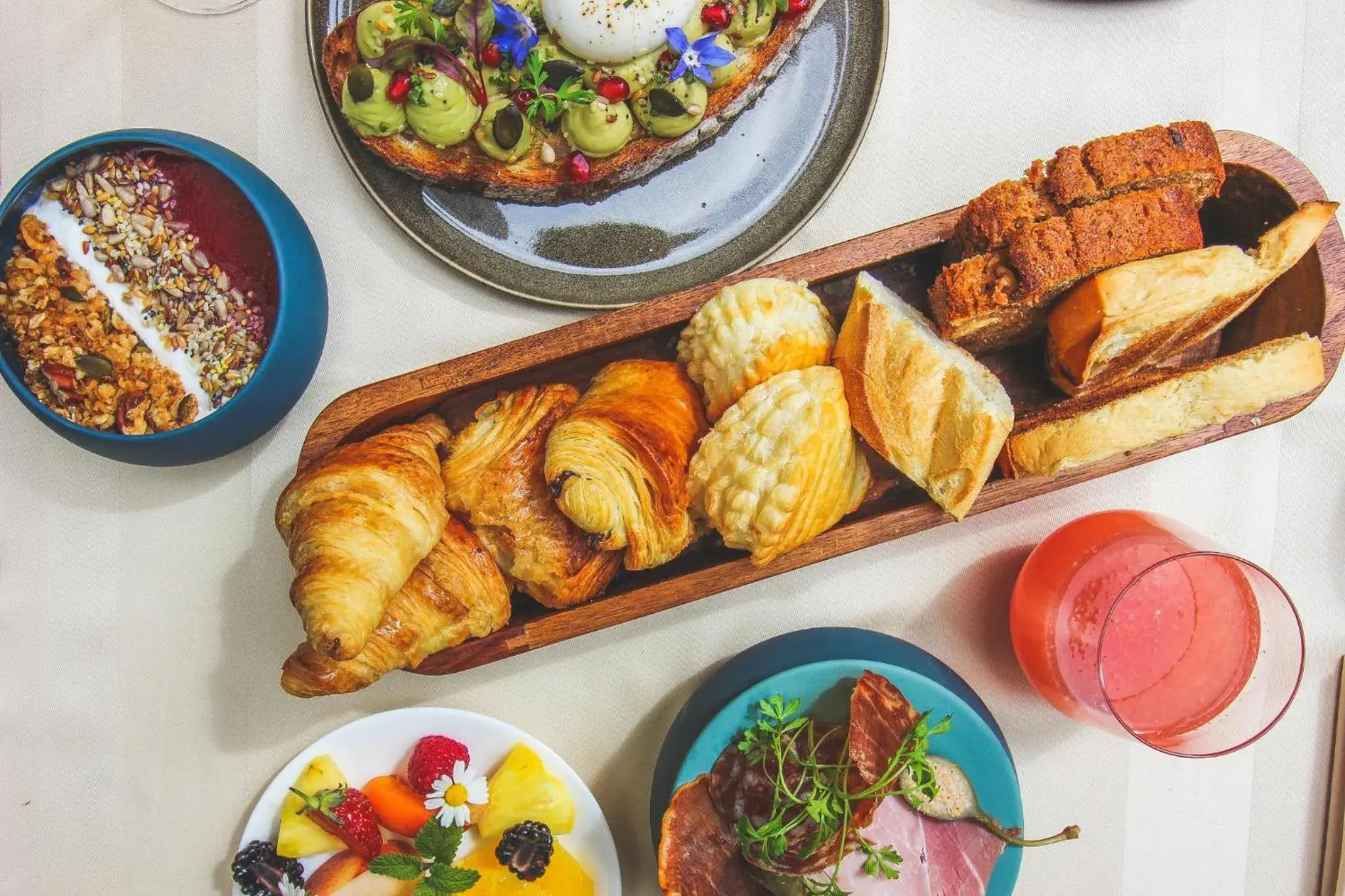 Breakfast in Paris j'Adore Hotel & Spa Breakfast in Paris j'Adore Hotel & Spa