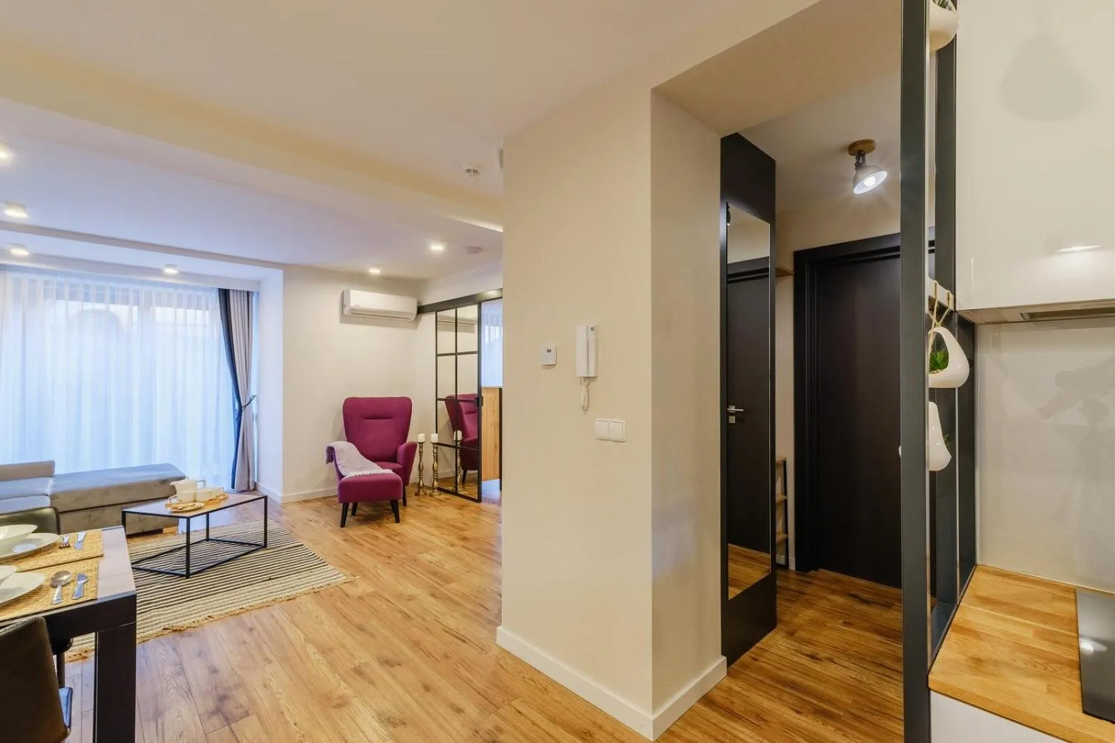 Living room in REZYDENCJA ORNAK 5 - stylowe apartamenty z balkonami i jacuzzi, 5 min pieszo do Krupówek, IZBY PODHALAŃSKIE