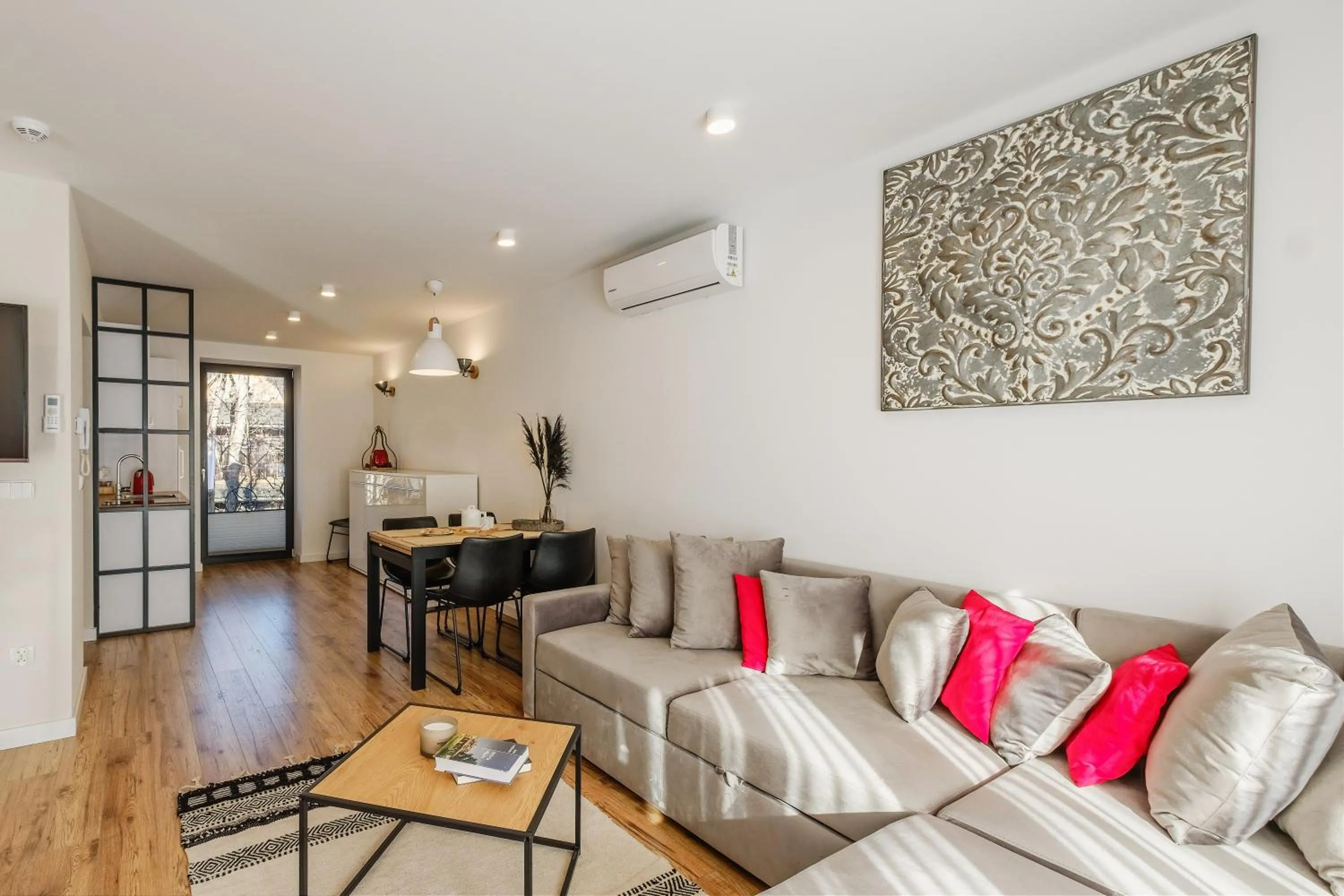 Living room in REZYDENCJA ORNAK 5 - stylowe apartamenty z balkonami i jacuzzi, 5 min pieszo do Krupówek, IZBY PODHALAŃSKIE