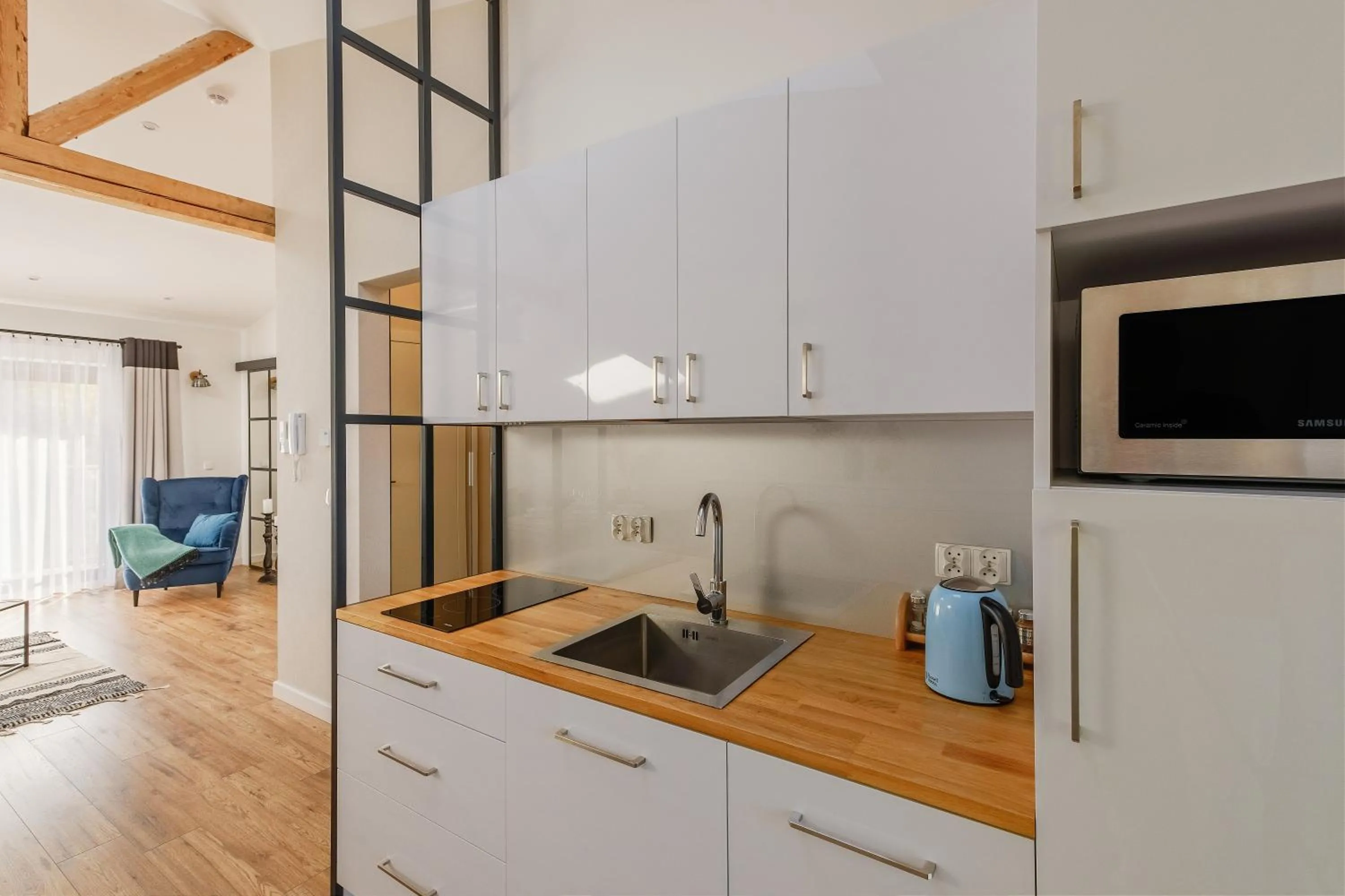 Coffee/tea facilities in REZYDENCJA ORNAK 5 - stylowe apartamenty z balkonami i jacuzzi, 5 min pieszo do Krupówek, IZBY PODHALAŃSKIE