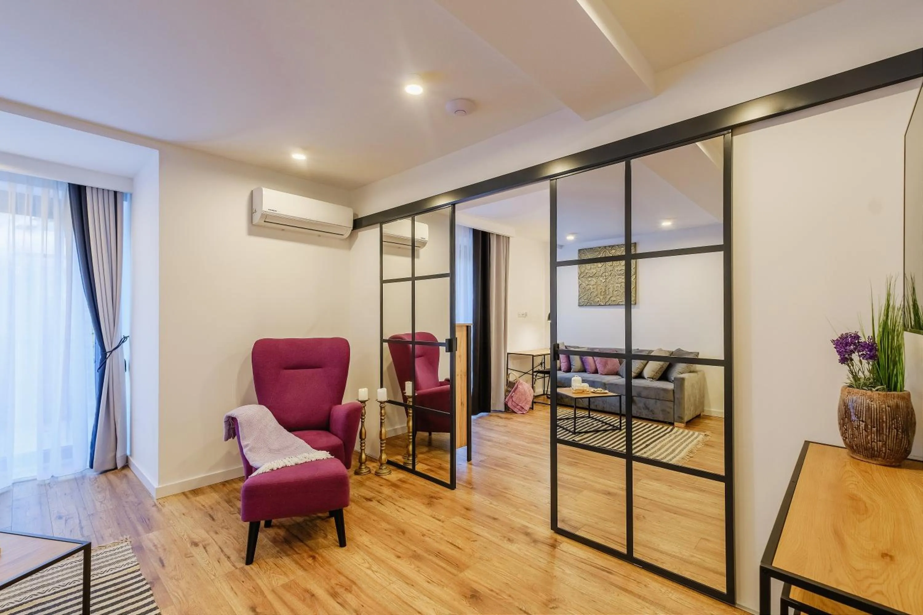 Living room in REZYDENCJA ORNAK 5 - stylowe apartamenty z balkonami i jacuzzi, 5 min pieszo do Krupówek, IZBY PODHALAŃSKIE