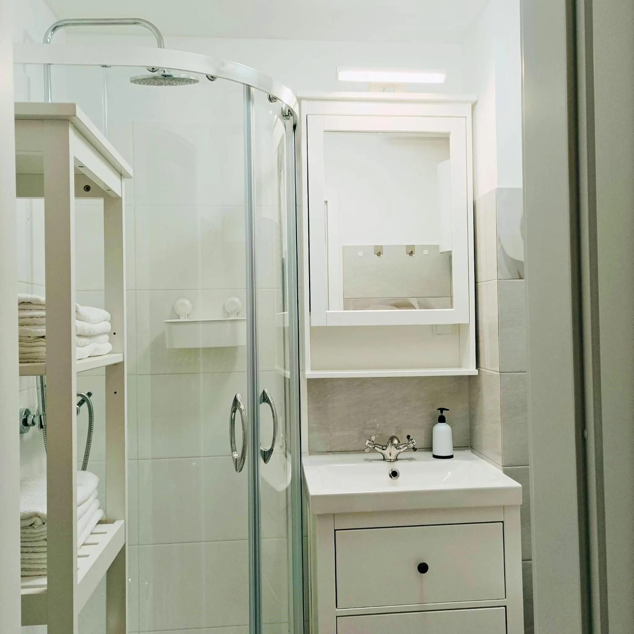 Bathroom in Blue Dream Slavia