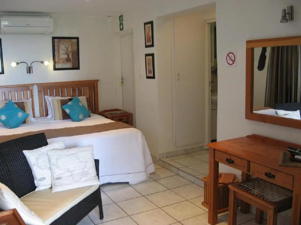 Standard Queen Room in Aqua Vista Accommodation