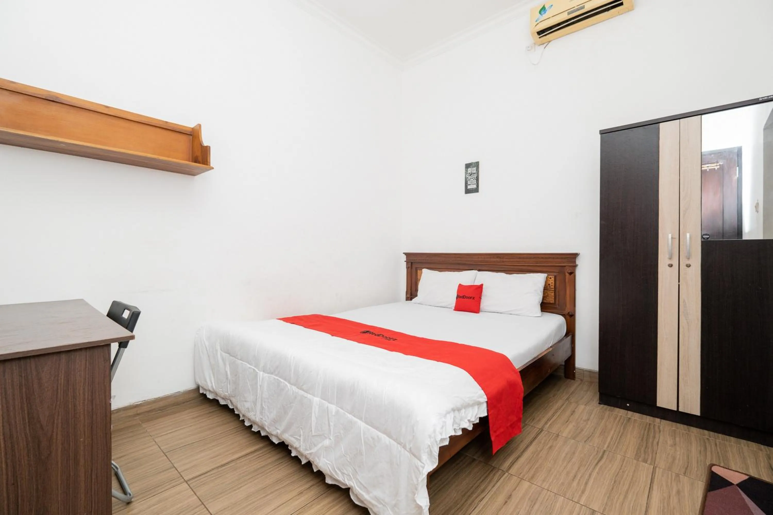 Bed in RedDoorz At Nginden Surabaya