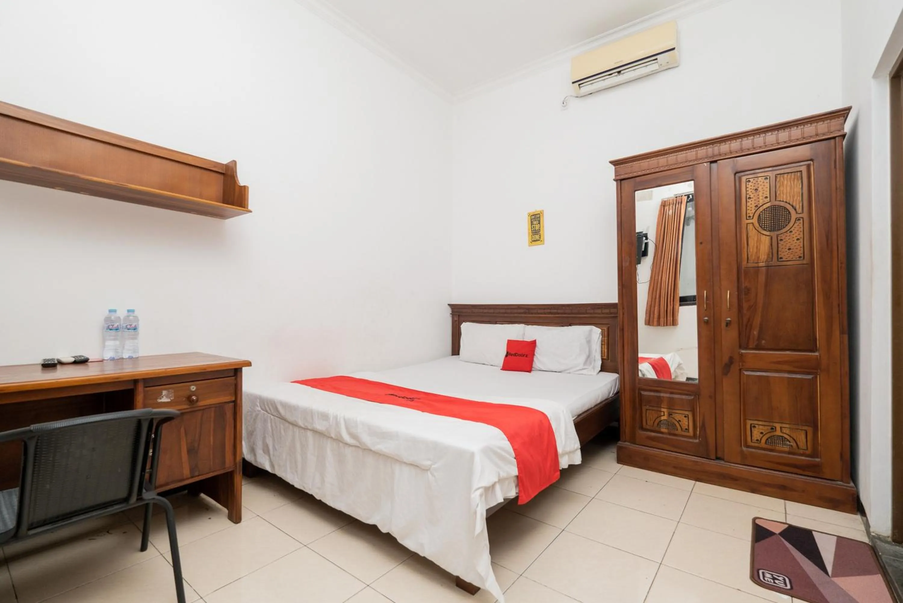 Bed in RedDoorz At Nginden Surabaya