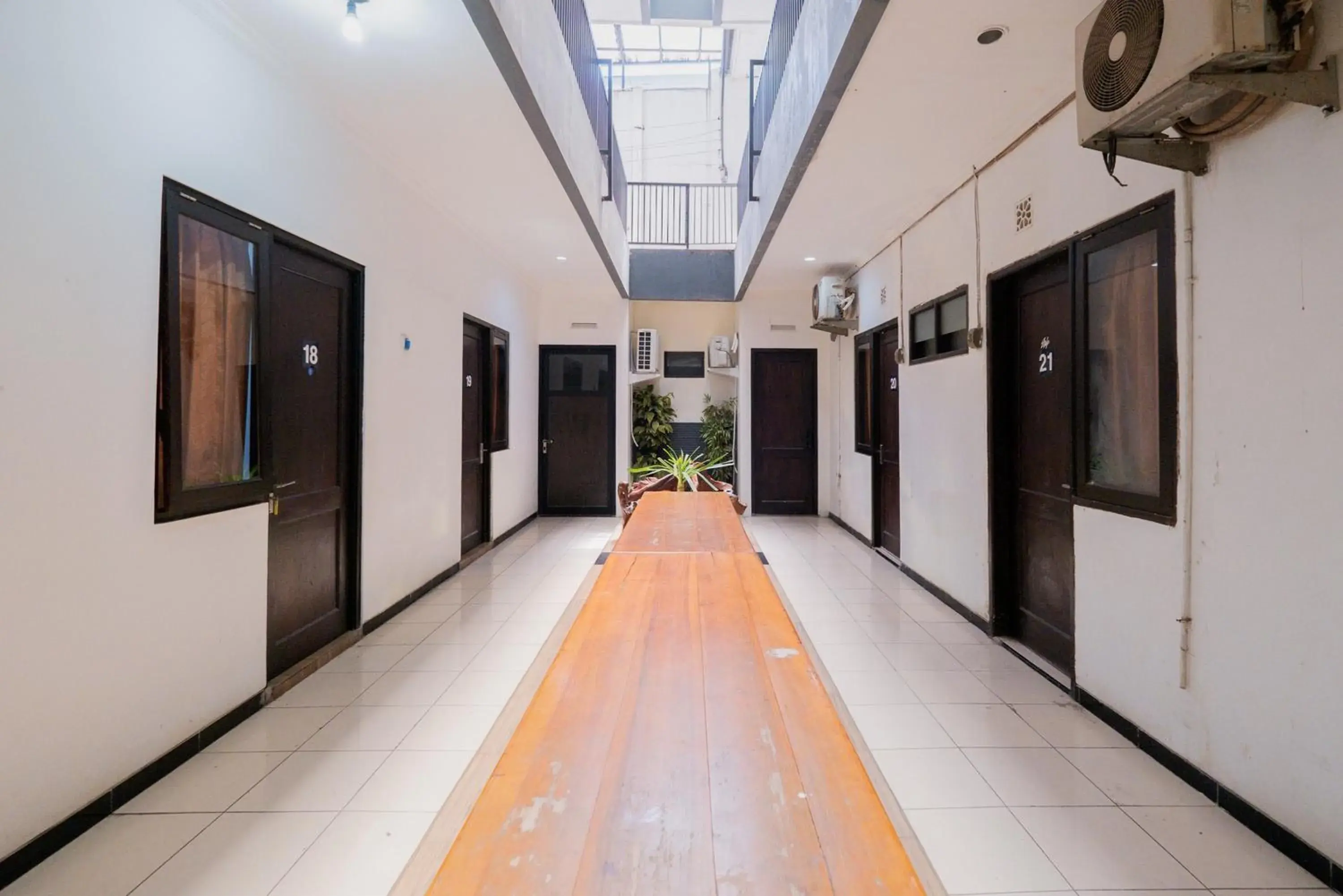 Property building in RedDoorz At Nginden Surabaya Property building in RedDoorz At Nginden Surabaya