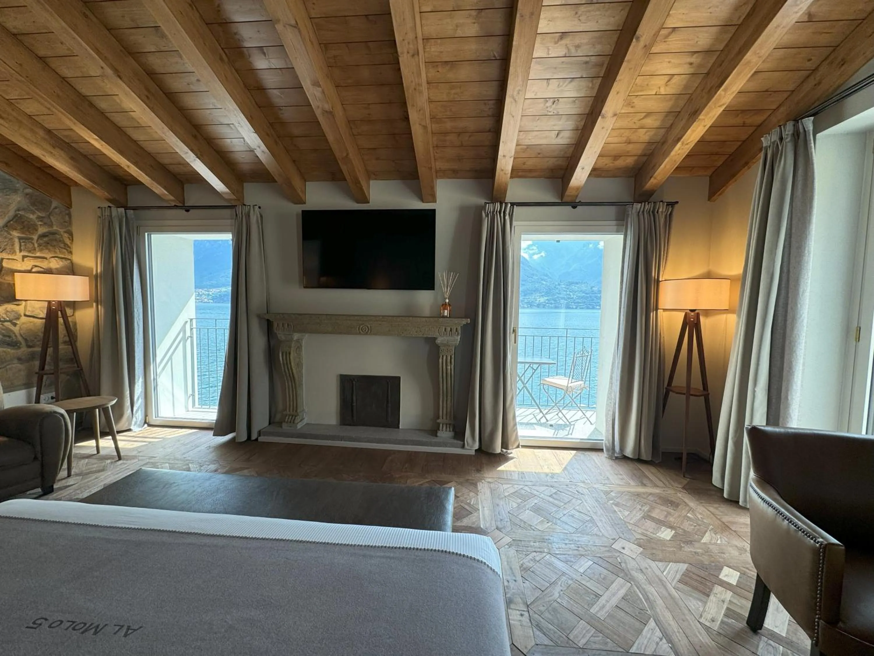 View (from property/room), Bed in Al Molo 5 - Lake Front