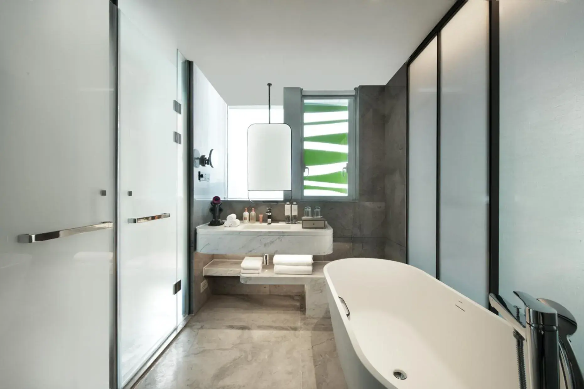 Photo of the whole room in Crowne Plaza Wuhan Optics Valley by IHG Photo of the whole room in Crowne Plaza Wuhan Optics Valley by IHG