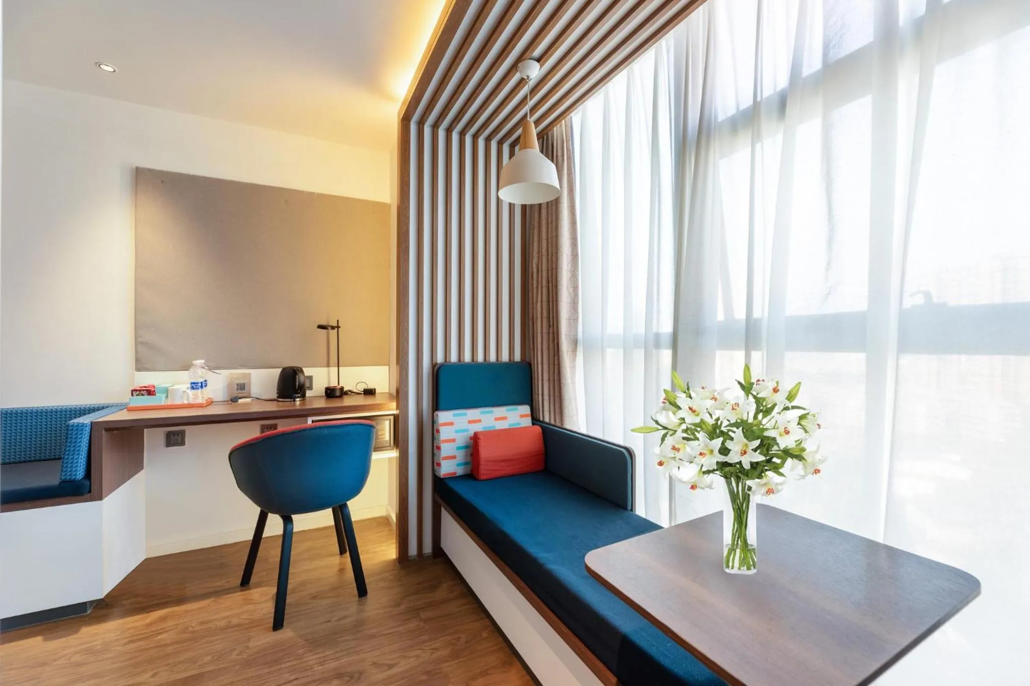 Photo of the whole room in Holiday Inn Express Changsha Shifu by IHG